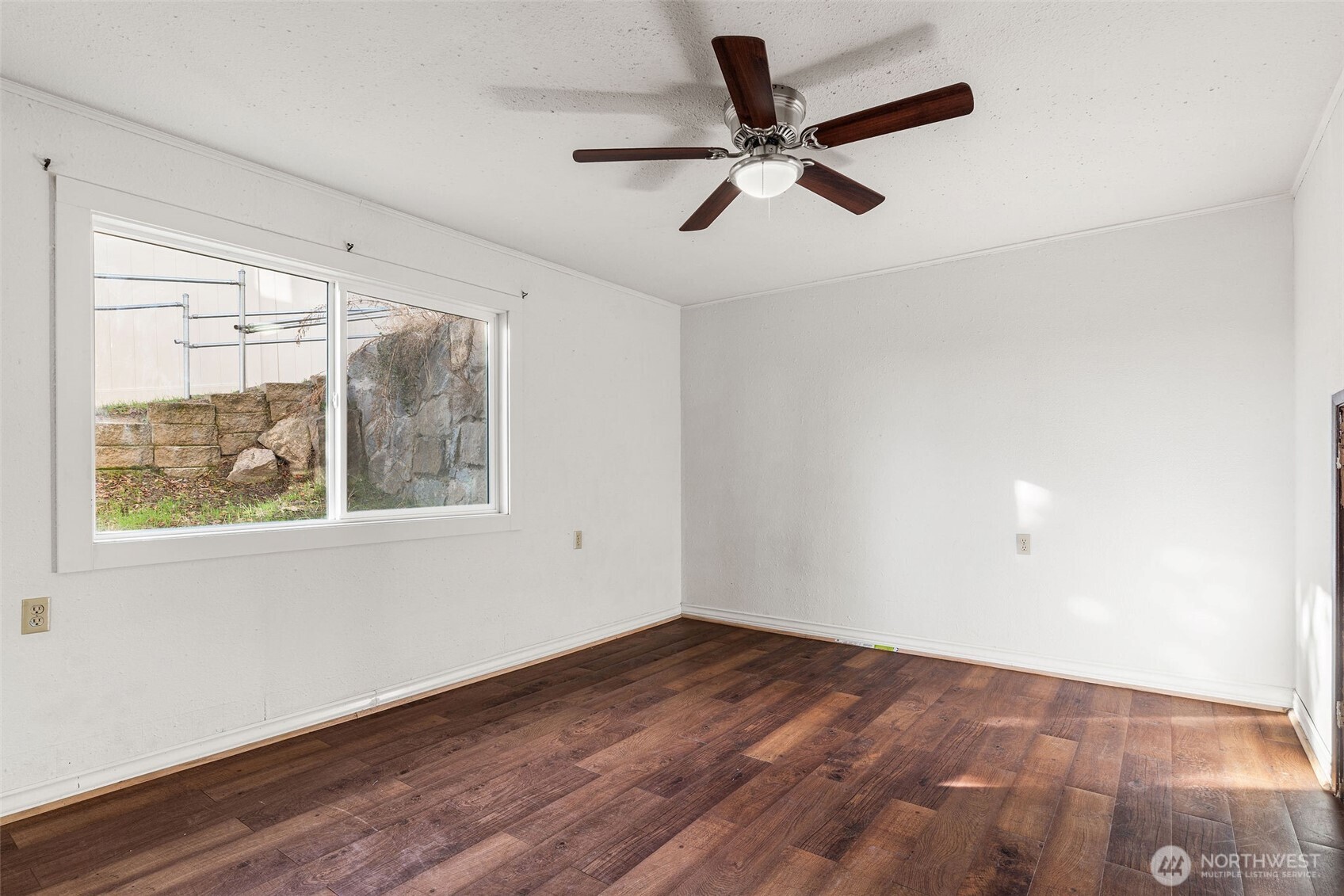 514 N Ash Street , Omak, WA 98841