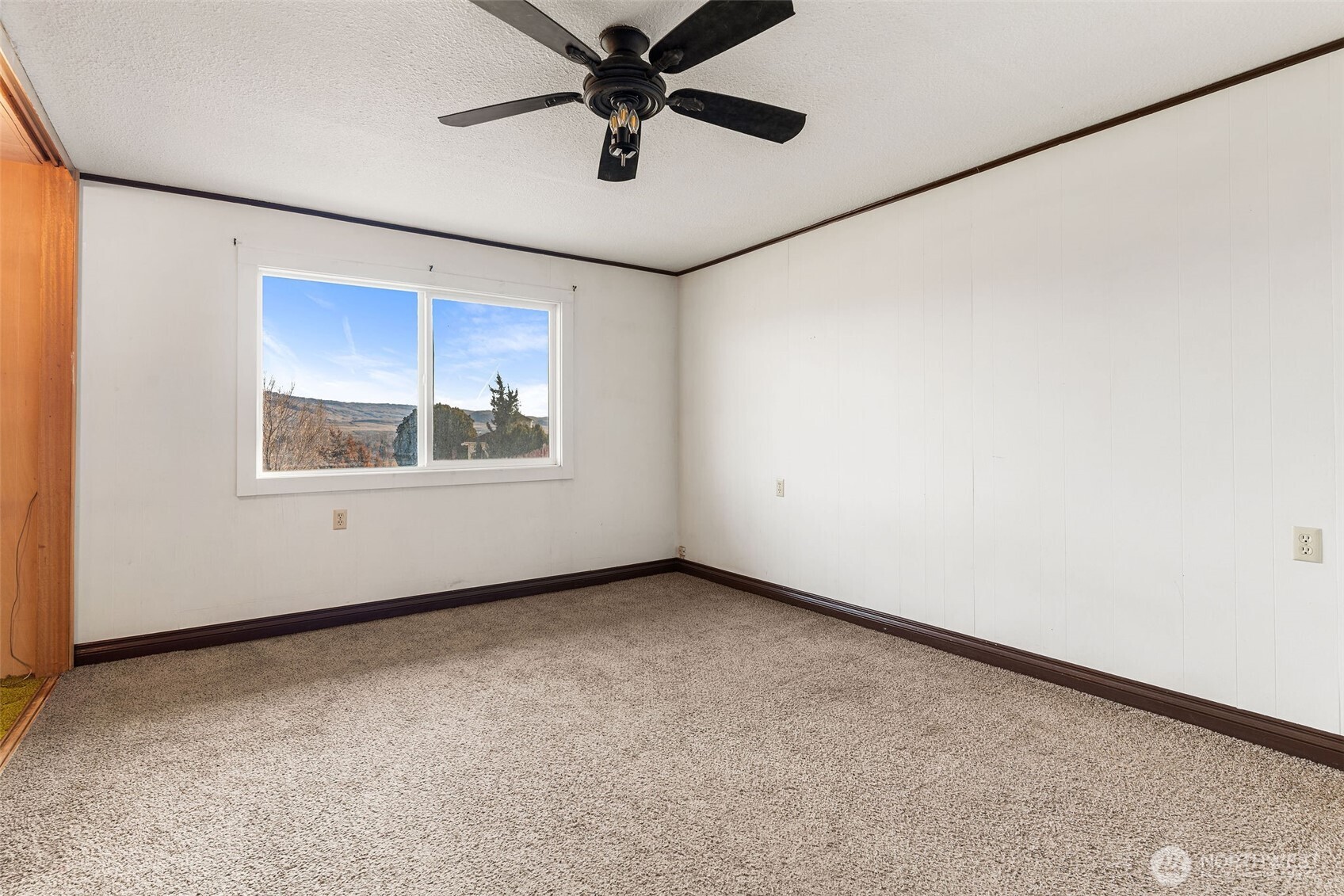 514 N Ash Street , Omak, WA 98841