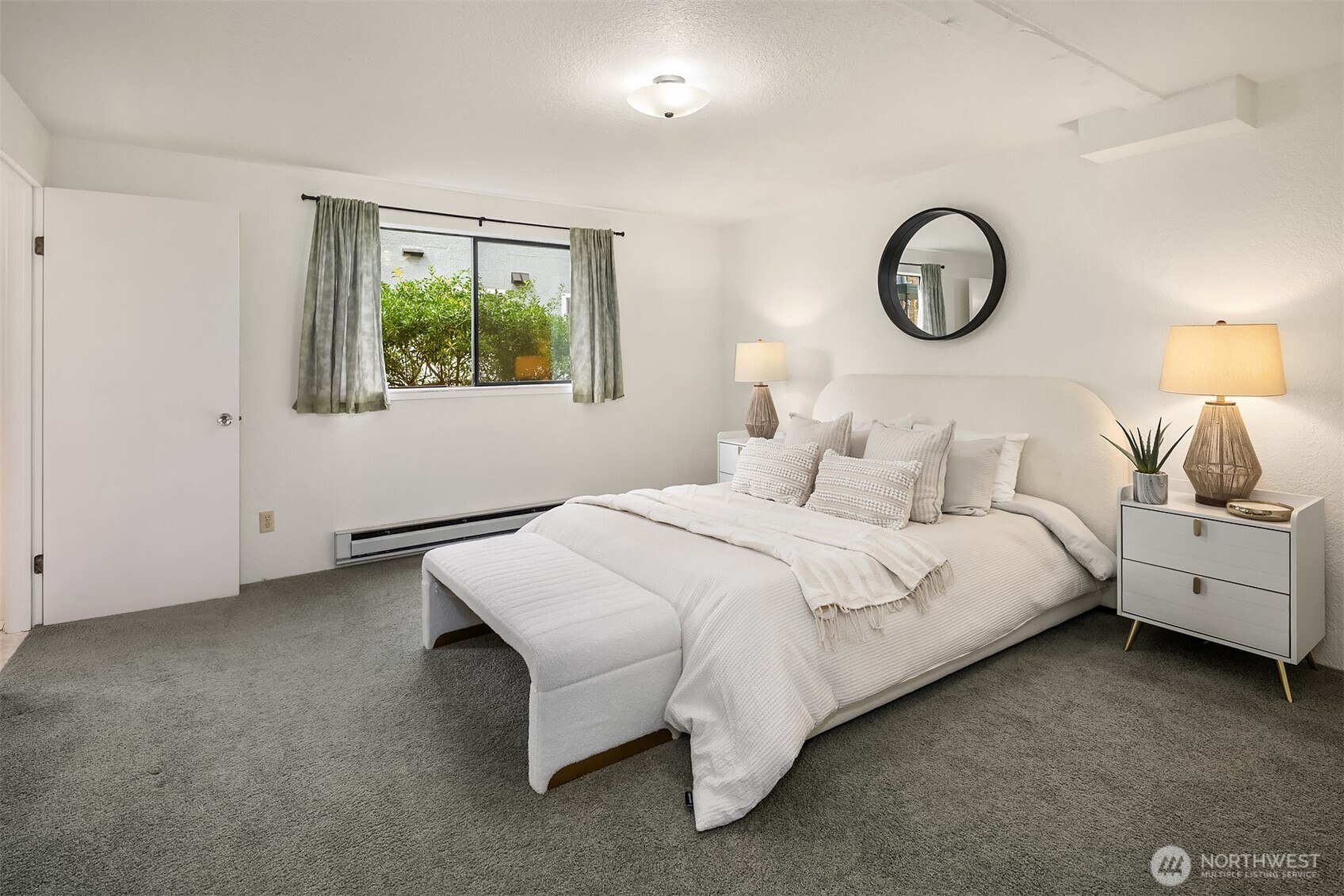7518 24th Avenue NW #201, Seattle, WA 98117