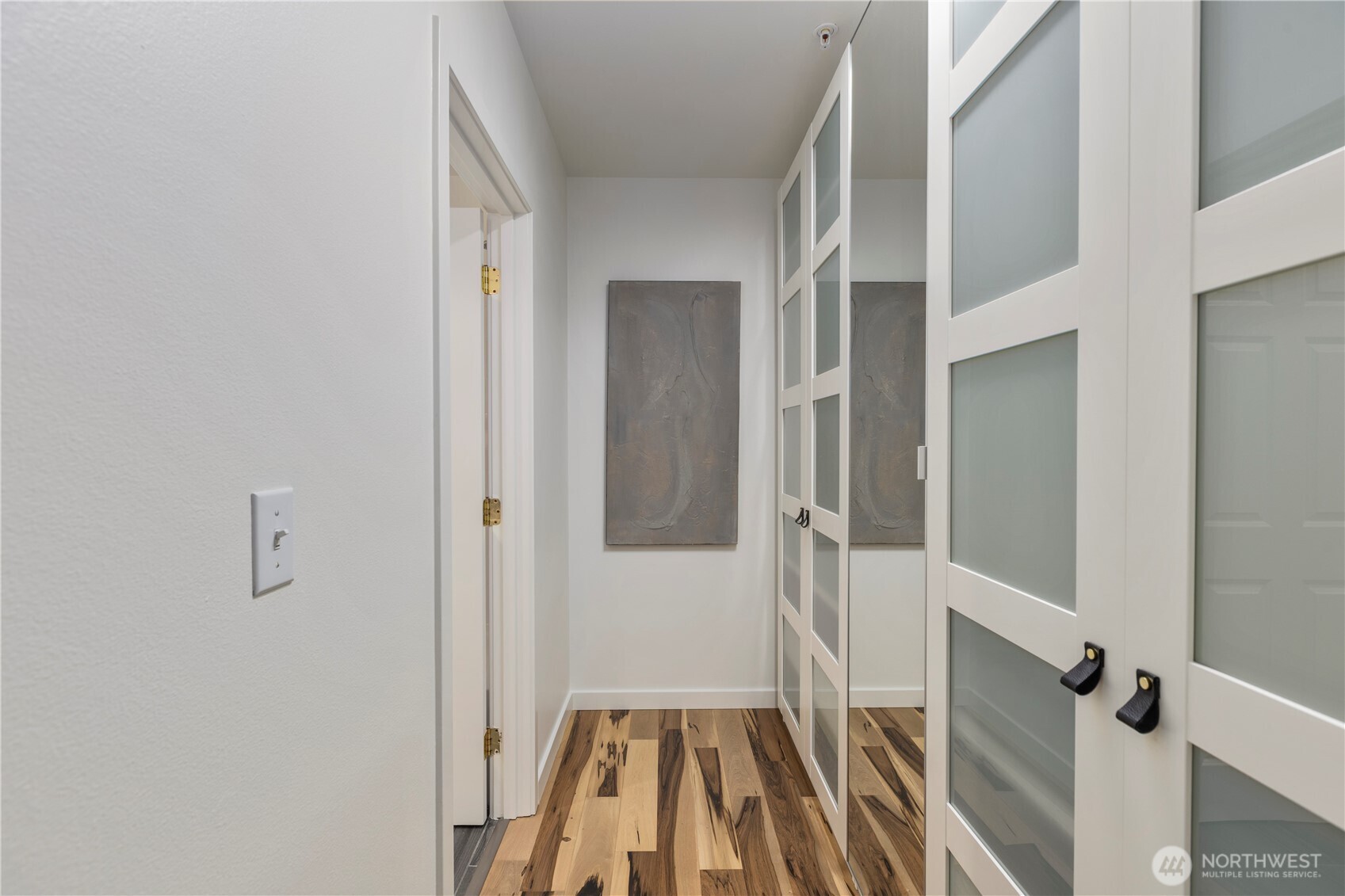524 6th Avenue W #407, Seattle, WA 98119