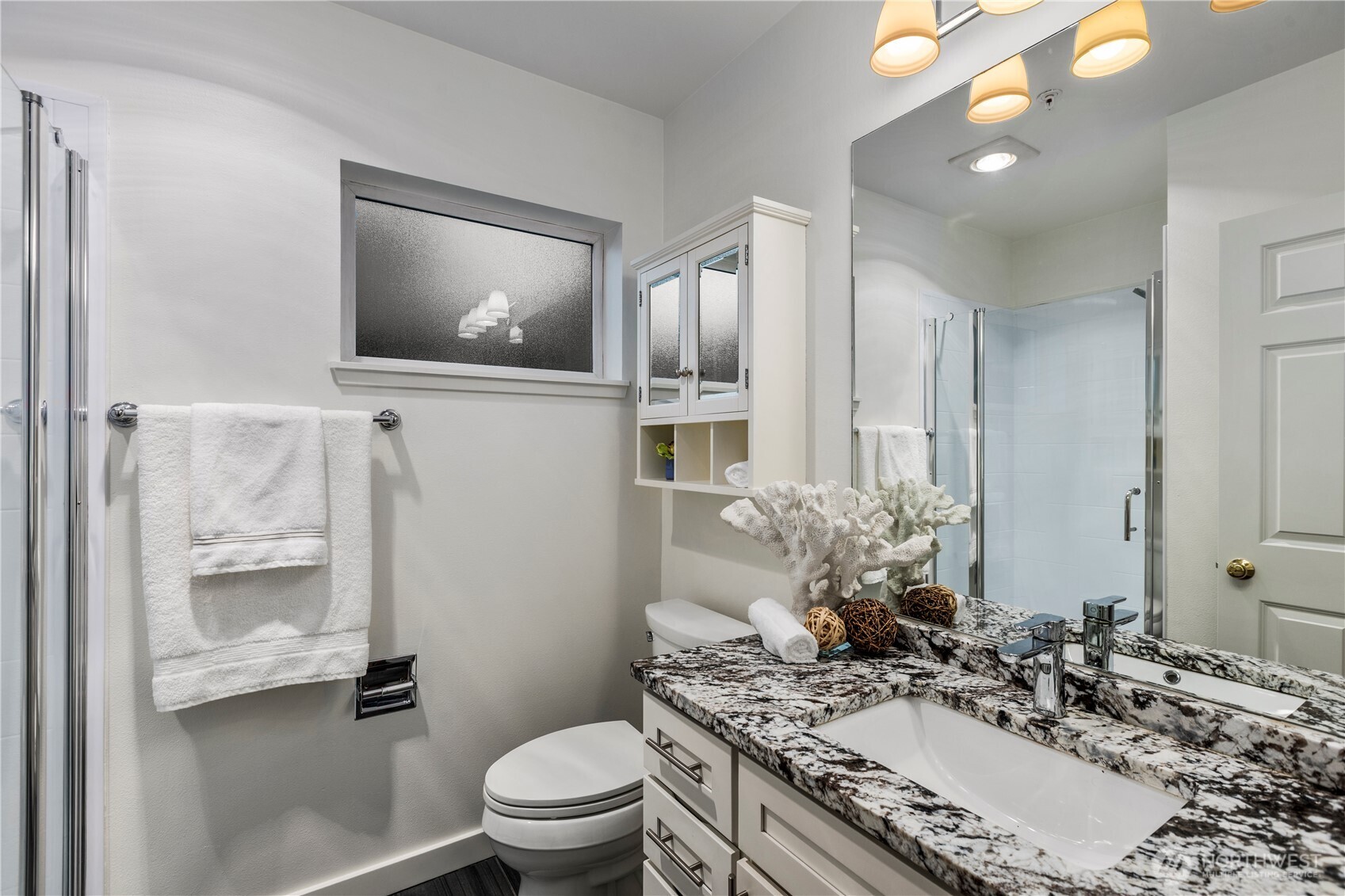 524 6th Avenue W #407, Seattle, WA 98119