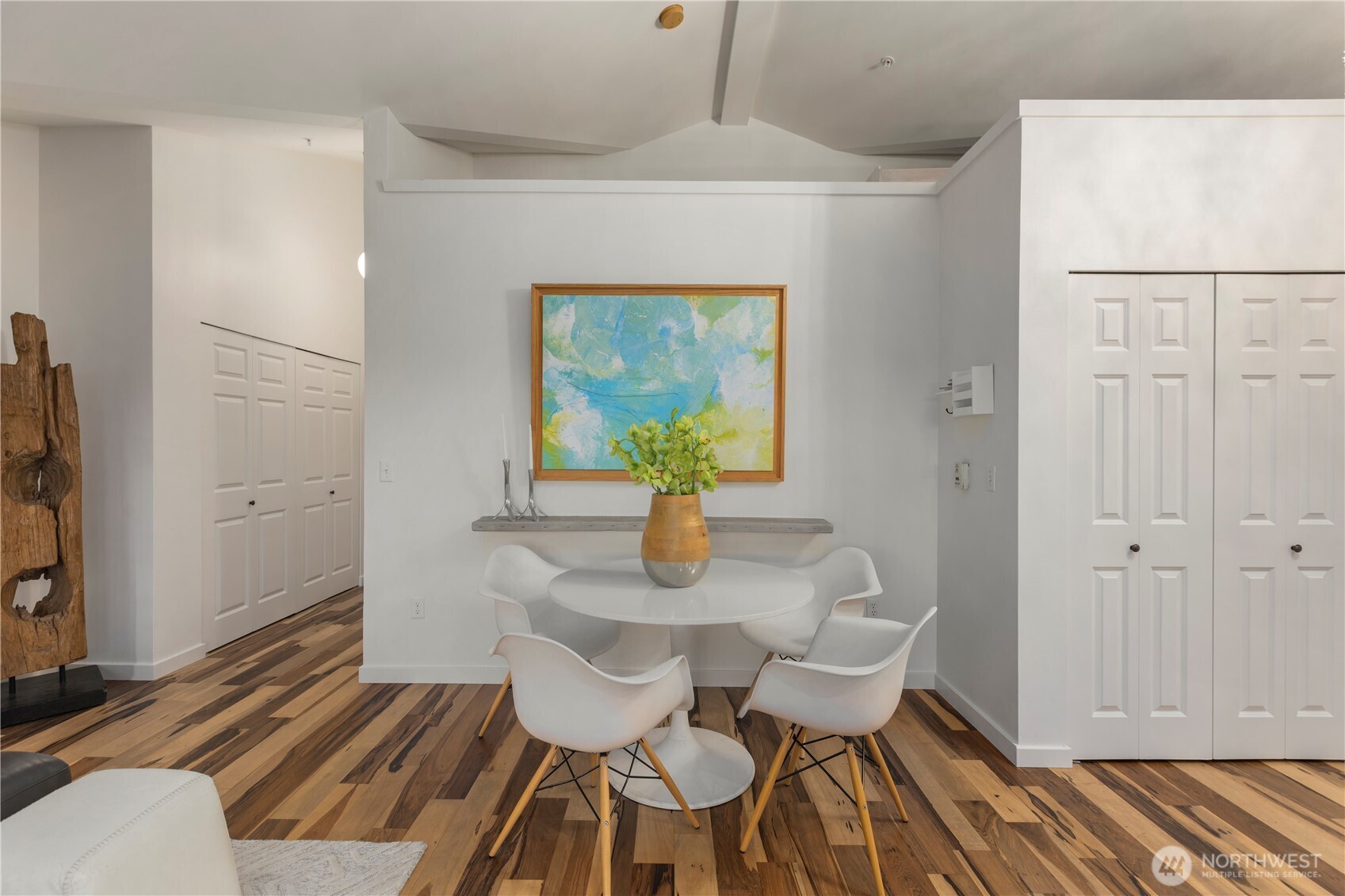 524 6th Avenue W #407, Seattle, WA 98119