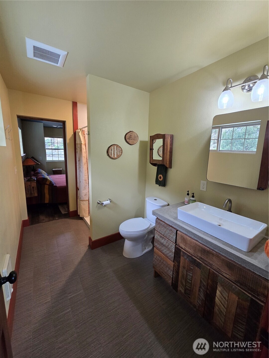 23 Allemandi Road , Loomis, WA 98827