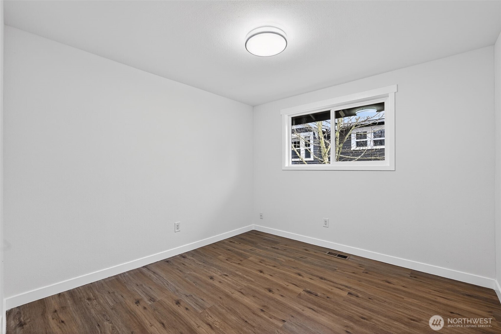 8742 3rd Avenue NW, Seattle, WA 98117