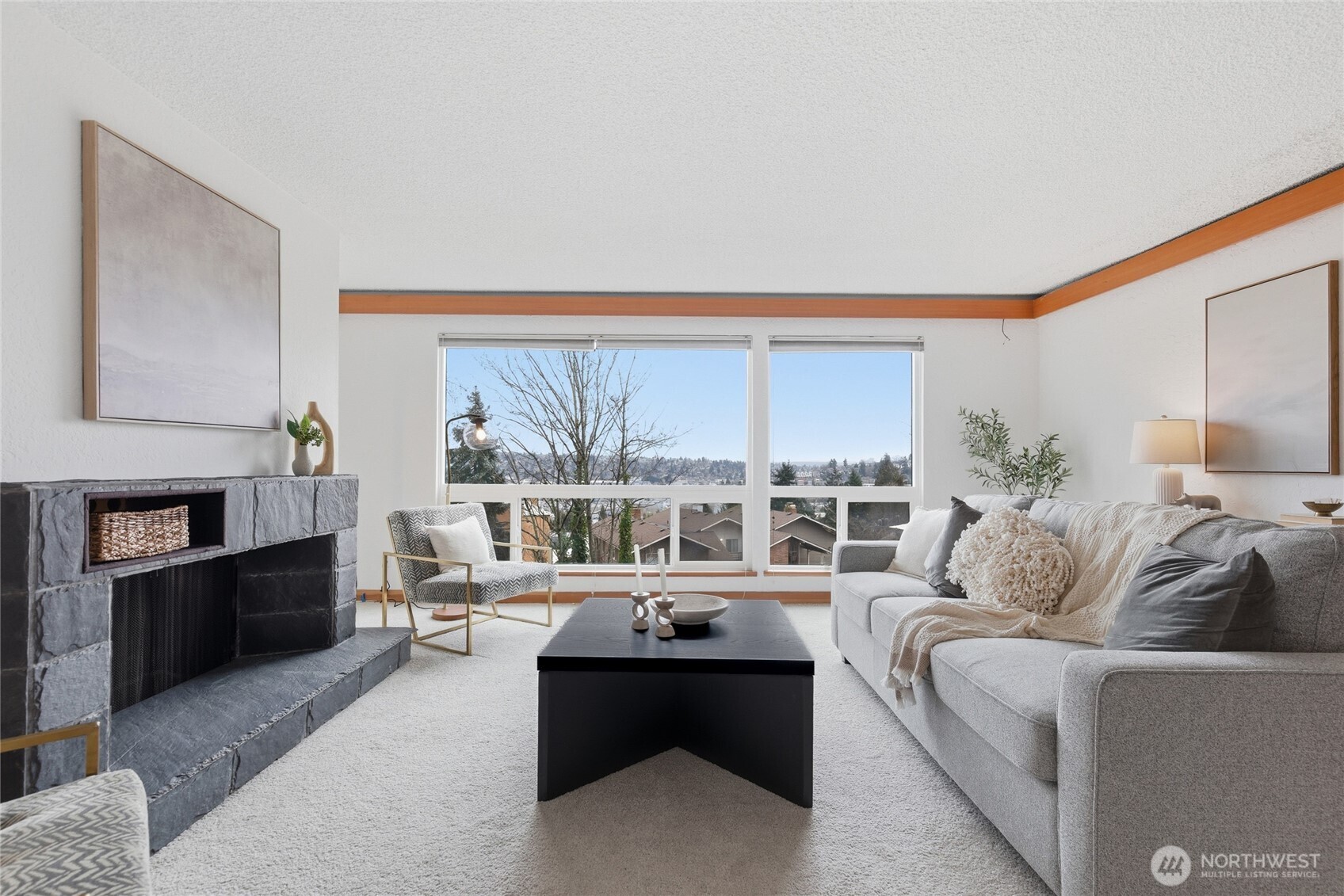 2500 W Manor Place #216, Seattle, WA 98199-2058