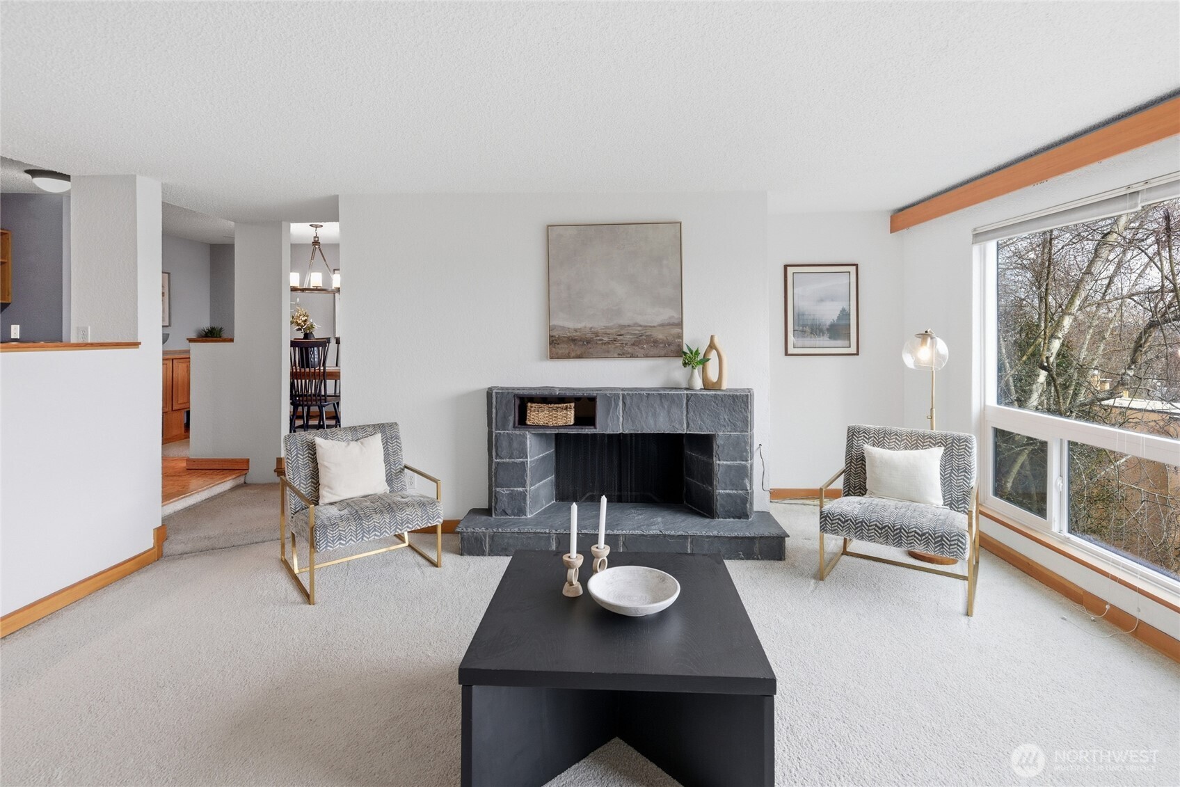 2500 W Manor Place #216, Seattle, WA 98199-2058