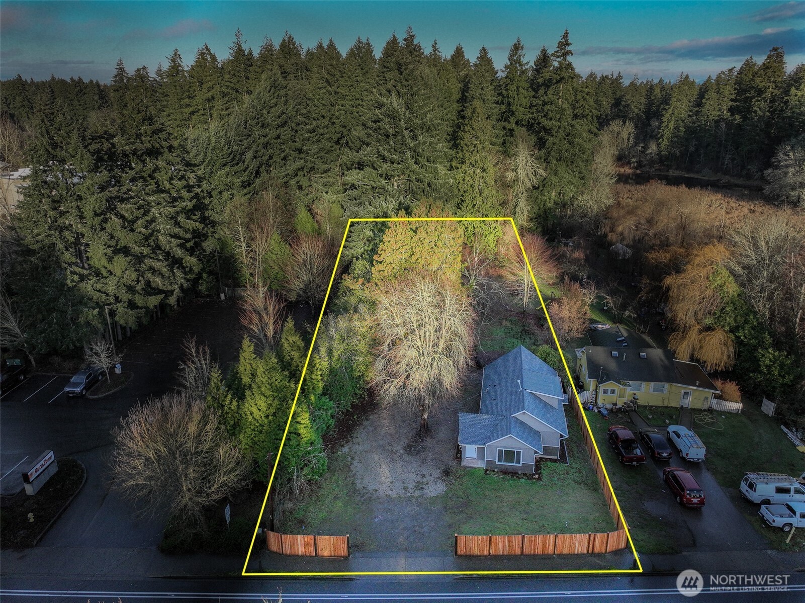 6334 Pacific Avenue SE, Lacey, WA 98503