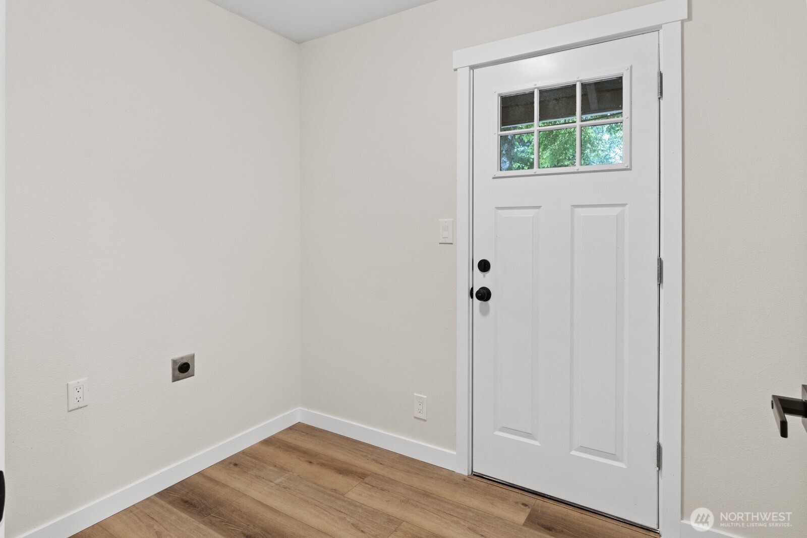 6334 Pacific Avenue SE, Lacey, WA 98503