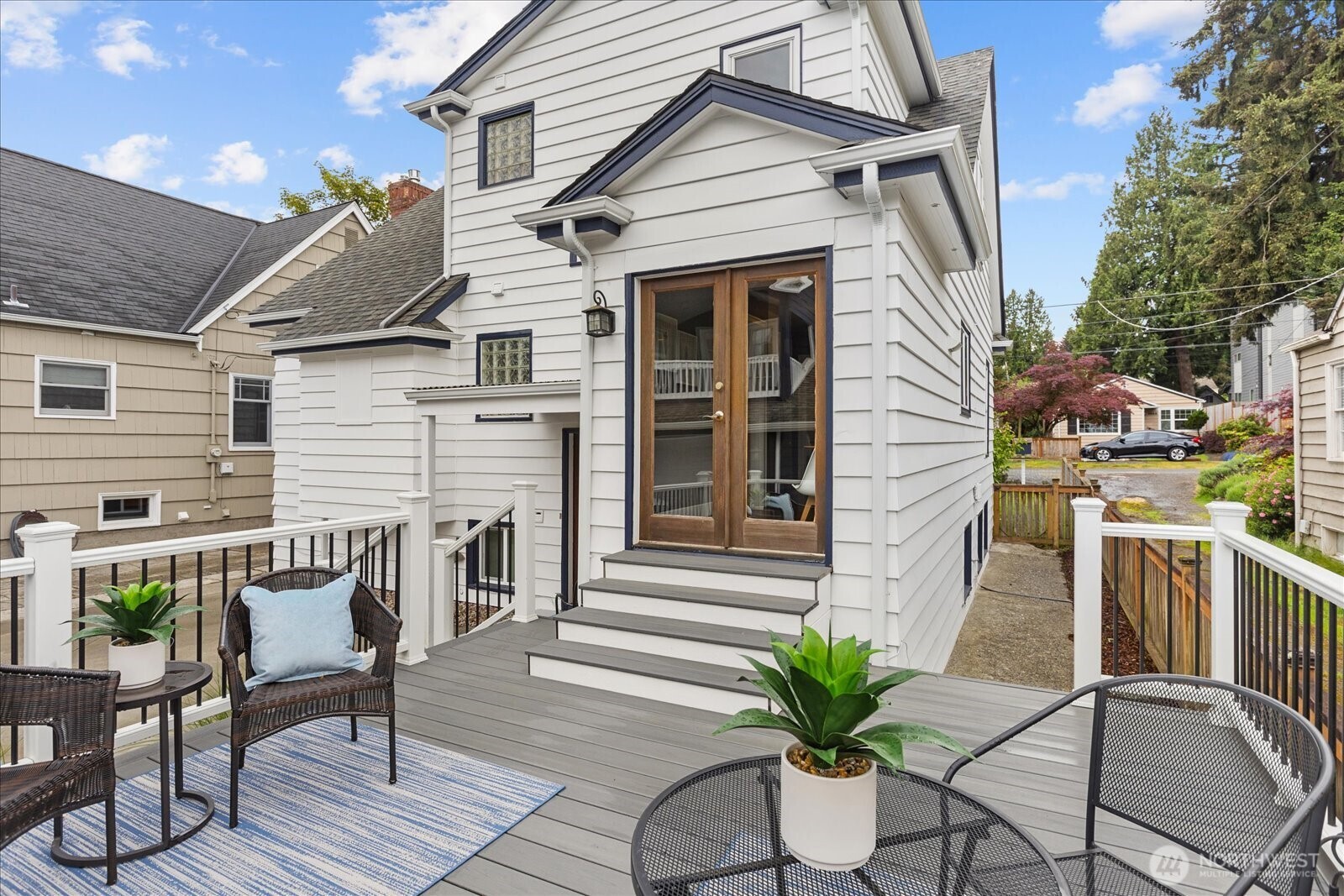 1020 NE 100th Street #1, Seattle, WA 98125