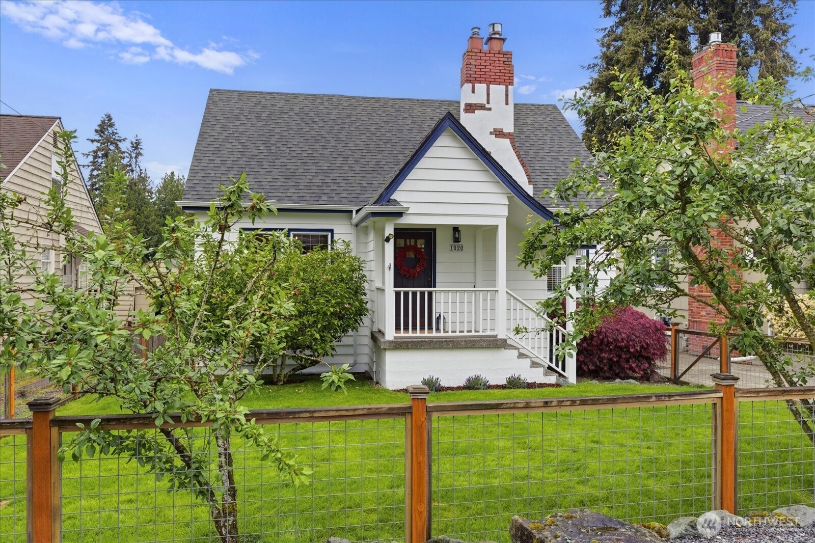 1020 NE 100th Street #1, Seattle, WA 98125