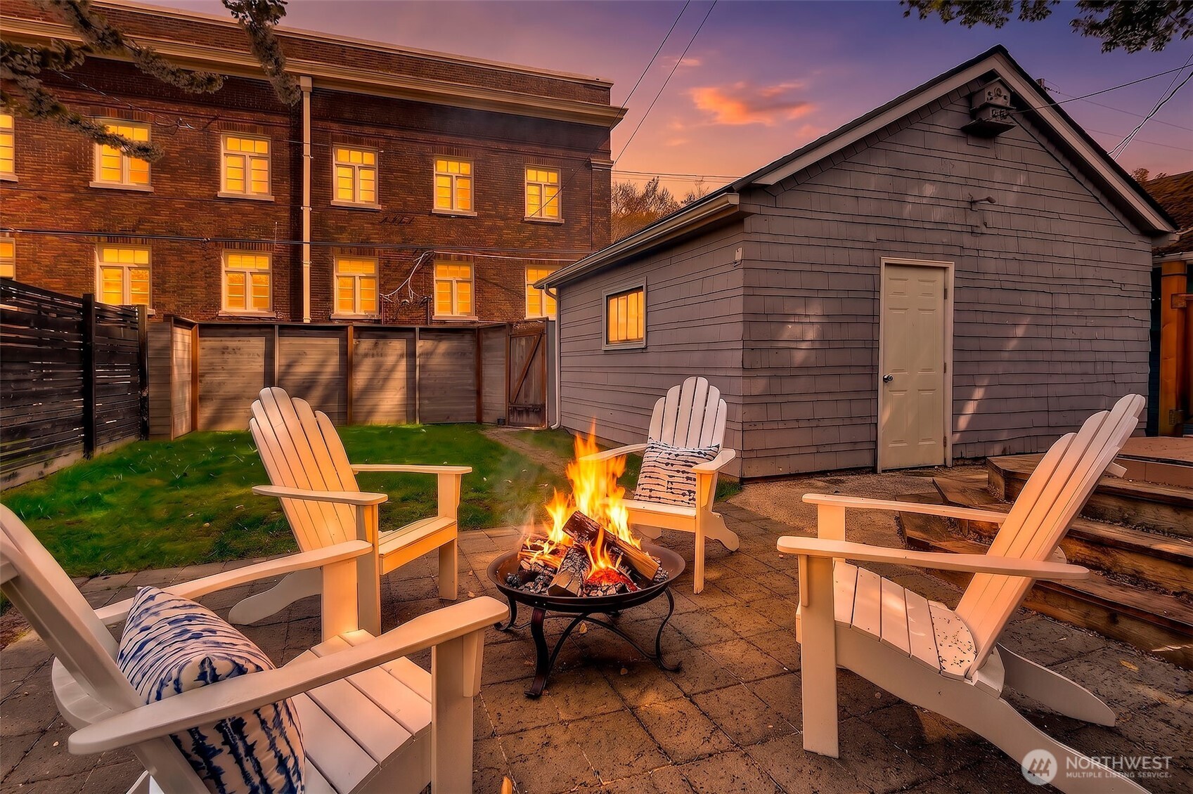 954 19th Avenue E, Seattle, WA 98112