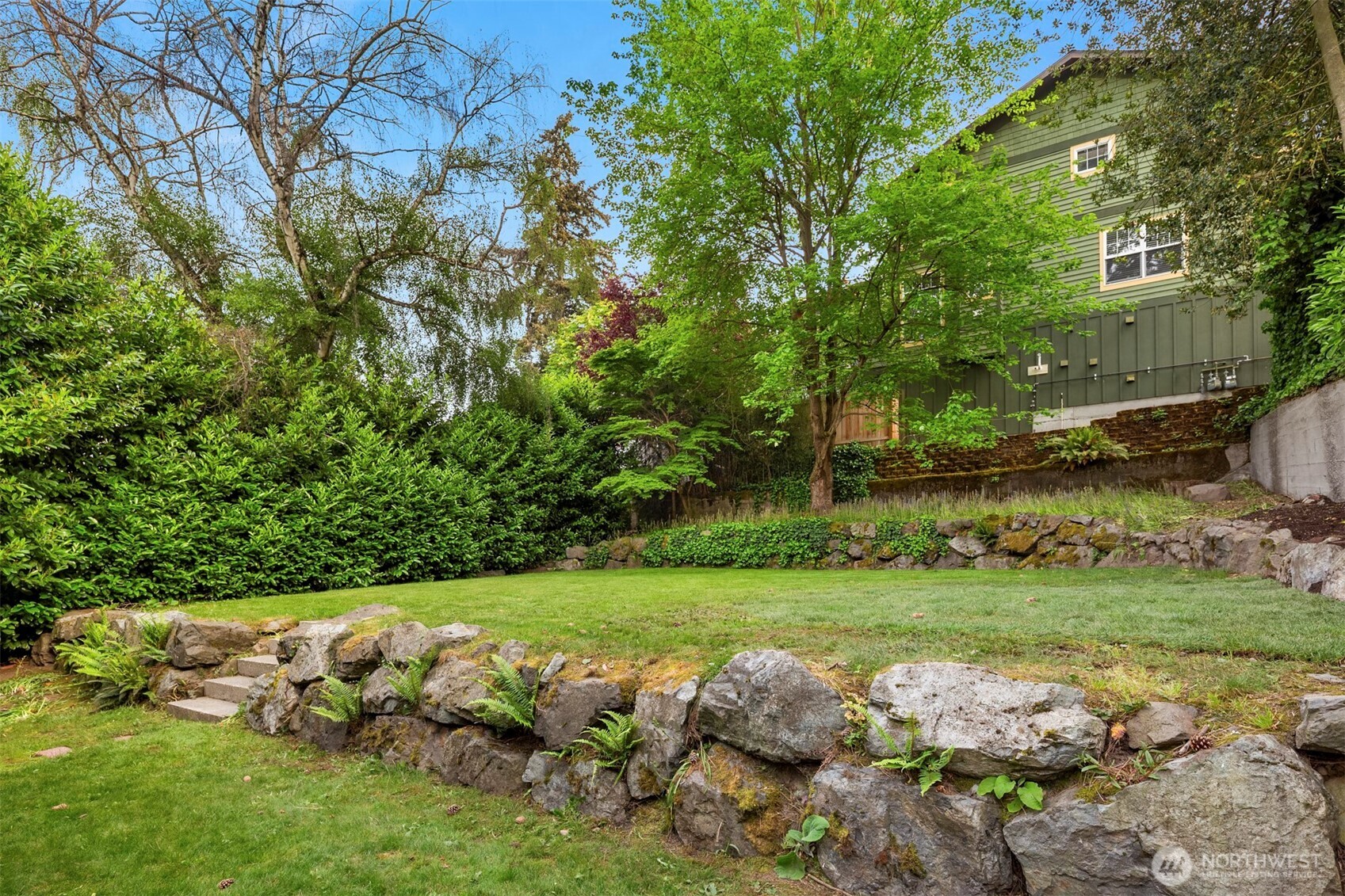409 W Dravus Street , Seattle, WA 98119