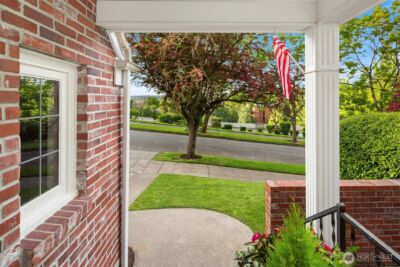 409 W Dravus Street , Seattle, WA 98119 - Photo 22
