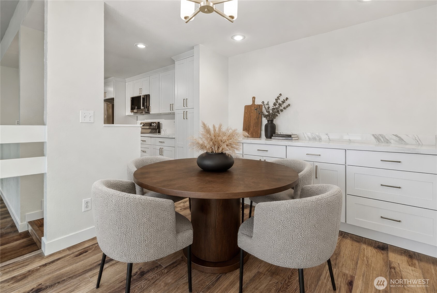 3710 26th Place W #405, Seattle, WA 98199