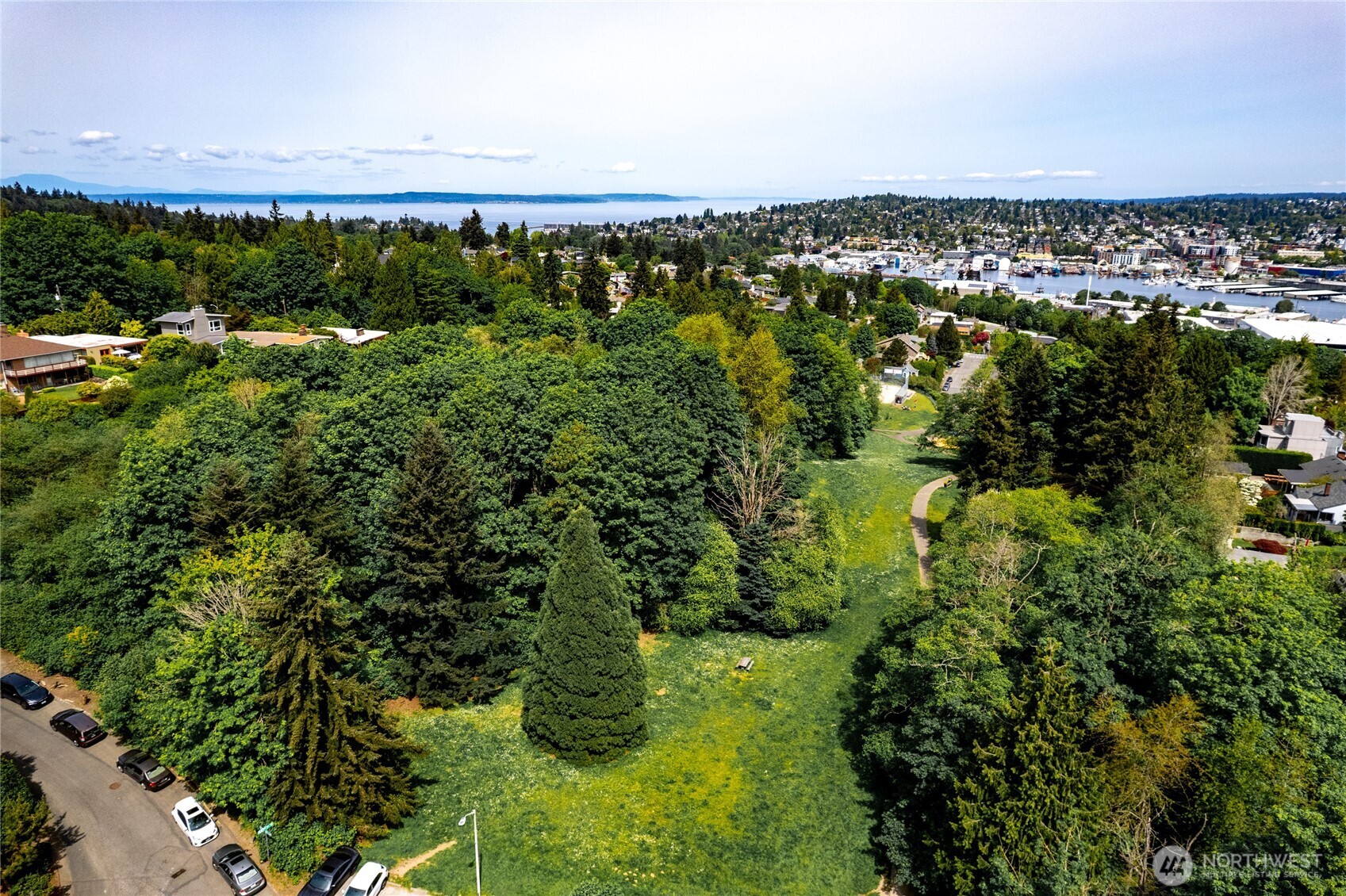 3710 26th Place W #405, Seattle, WA 98199