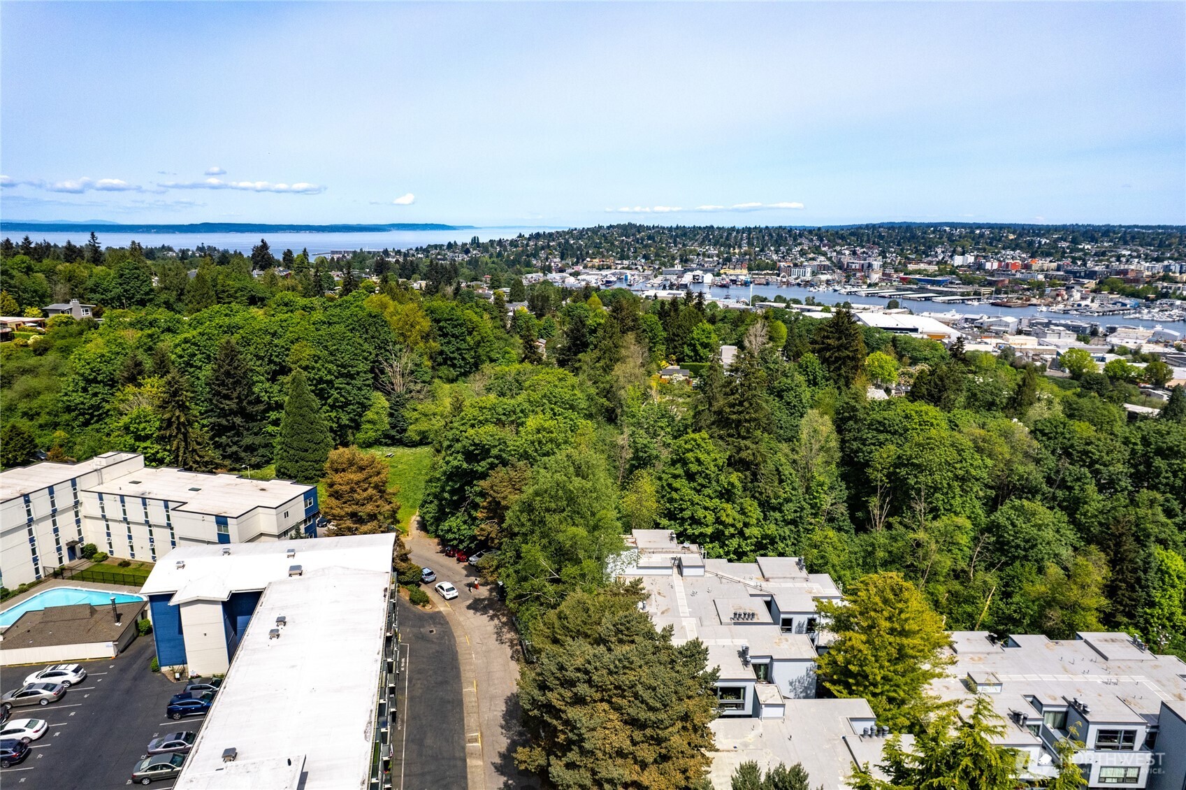 3710 26th Place W #405, Seattle, WA 98199