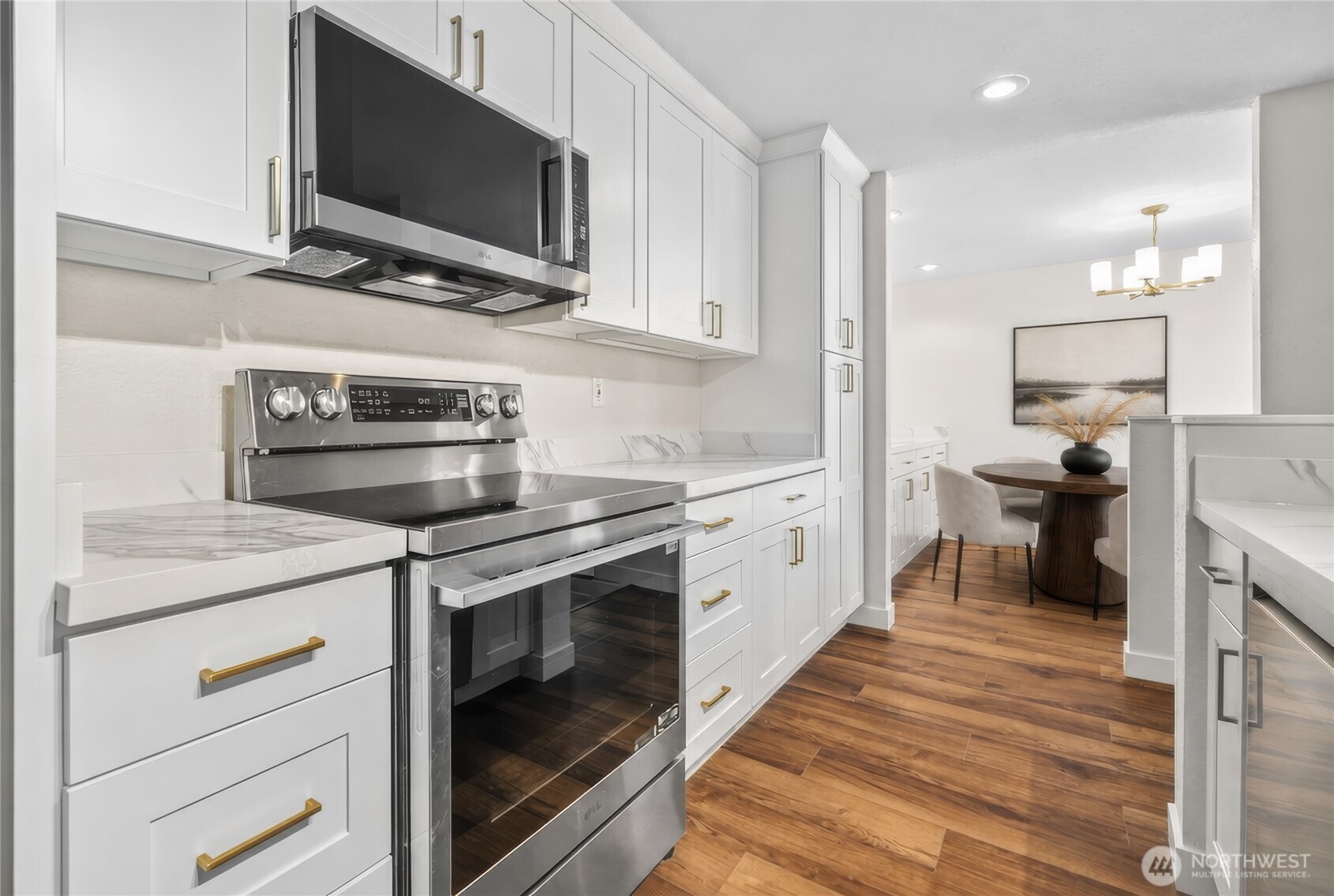 3710 26th Place W #405, Seattle, WA 98199
