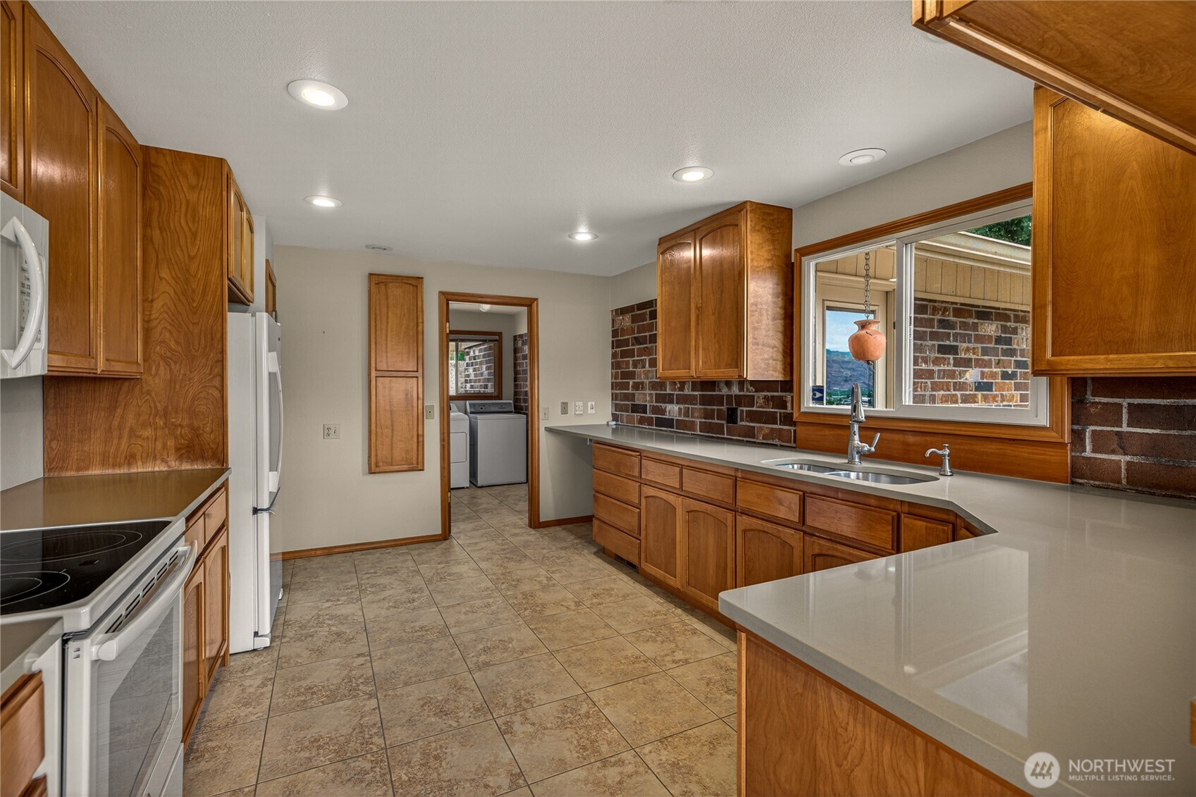1632 Tanda Lane , Wenatchee, WA 98801-1111