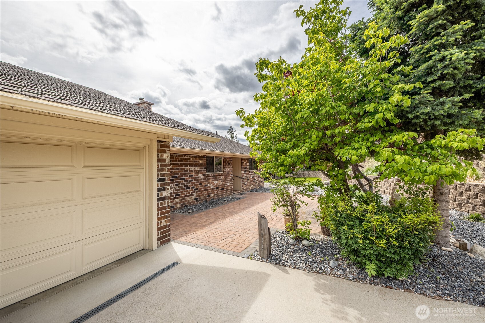 1632 Tanda Lane , Wenatchee, WA 98801-1111