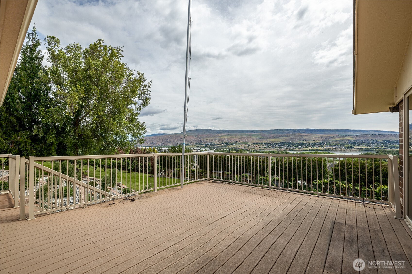 1632 Tanda Lane , Wenatchee, WA 98801-1111