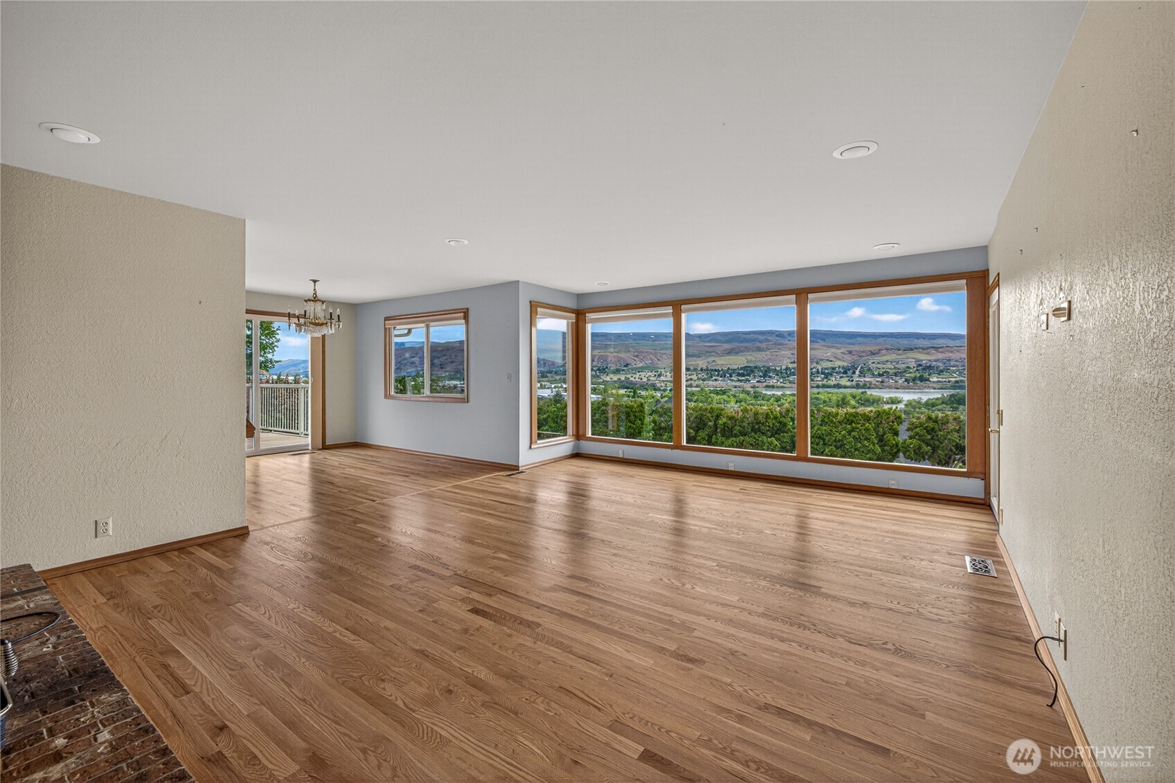 1632 Tanda Lane , Wenatchee, WA 98801-1111