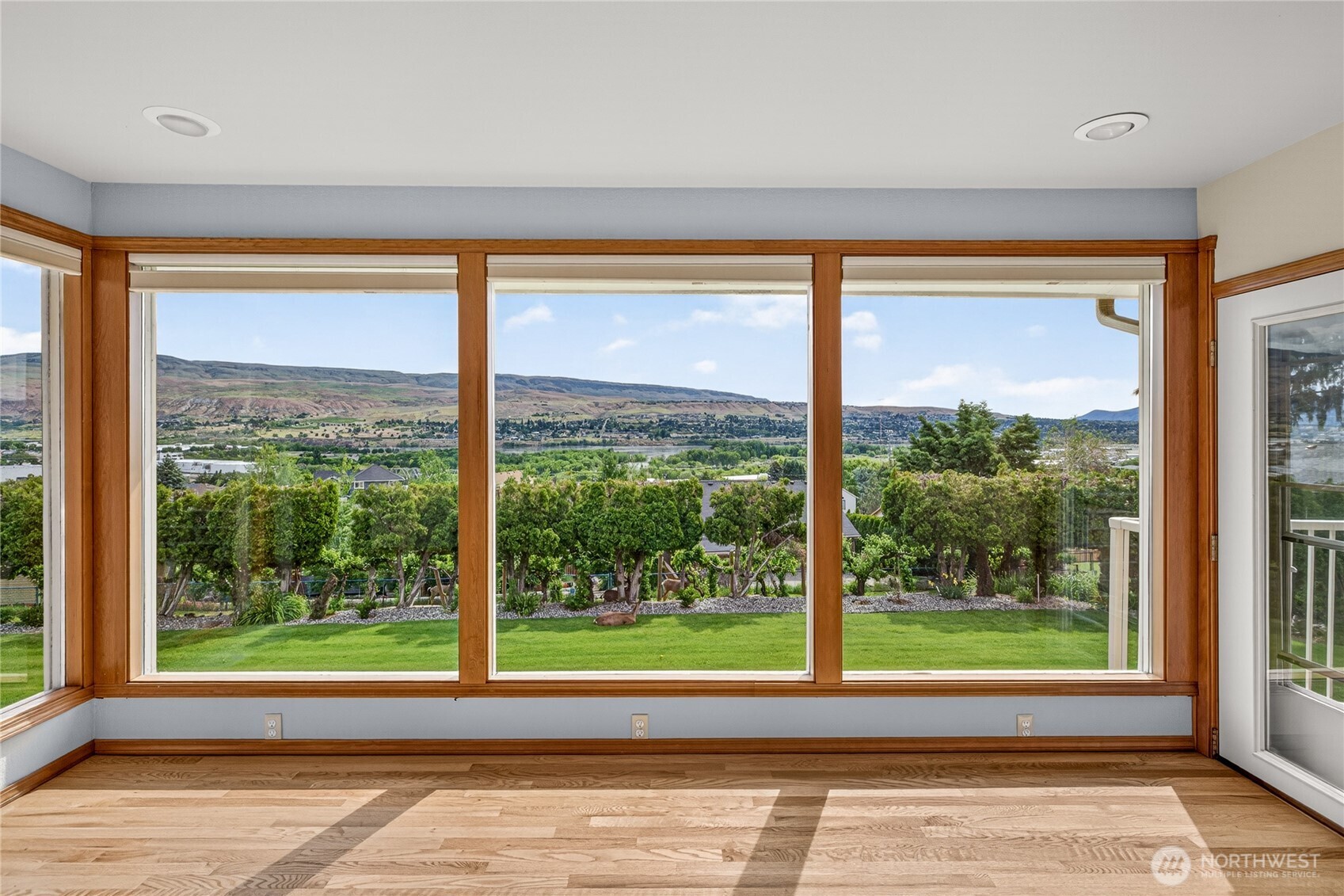 1632 Tanda Lane , Wenatchee, WA 98801-1111