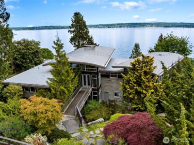 4502 55th Avenue NE, Seattle, WA 98105-3837