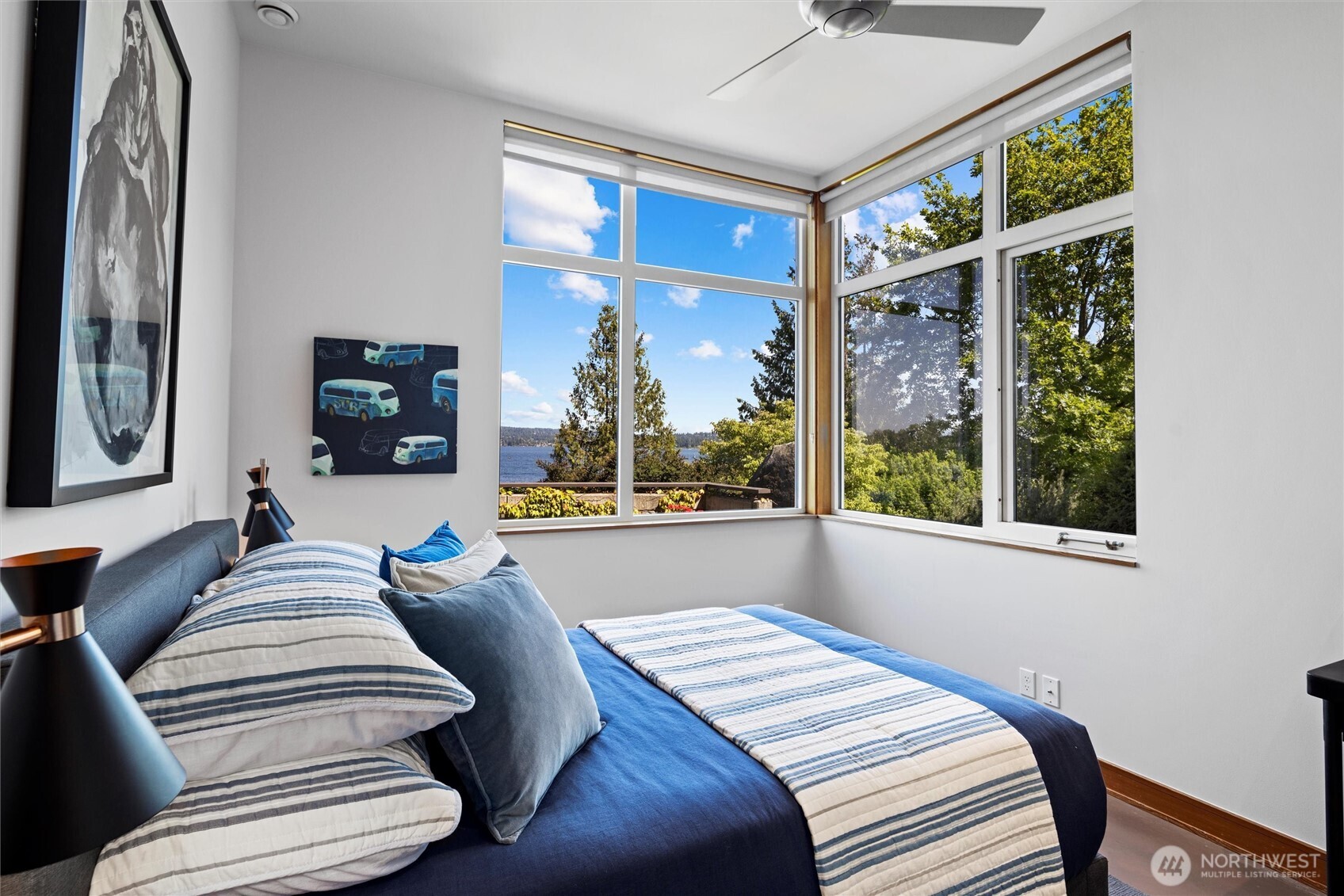 4502 55th Avenue NE, Seattle, WA 98105-3837