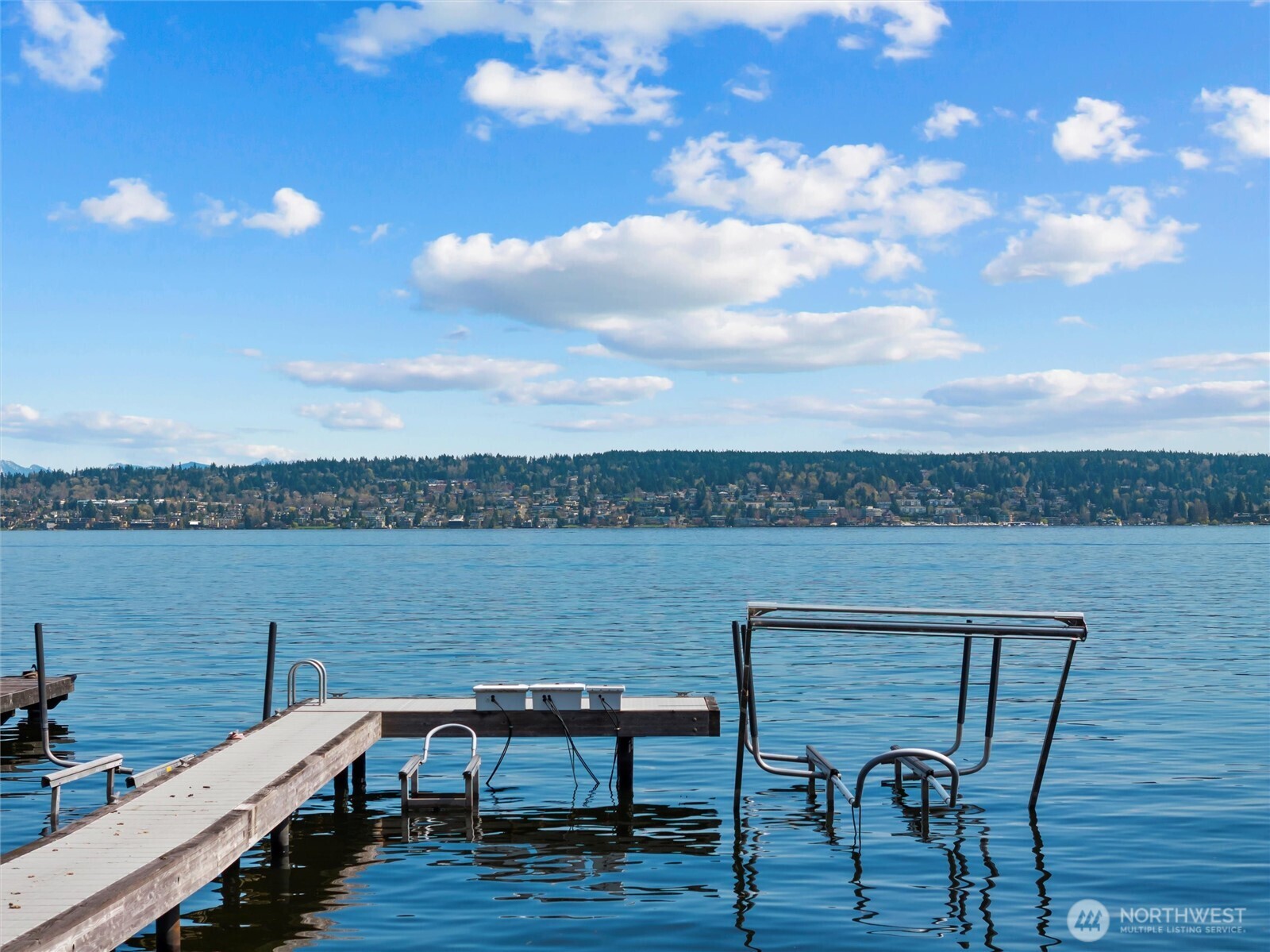 4502 55th Avenue NE, Seattle, WA 98105-3837