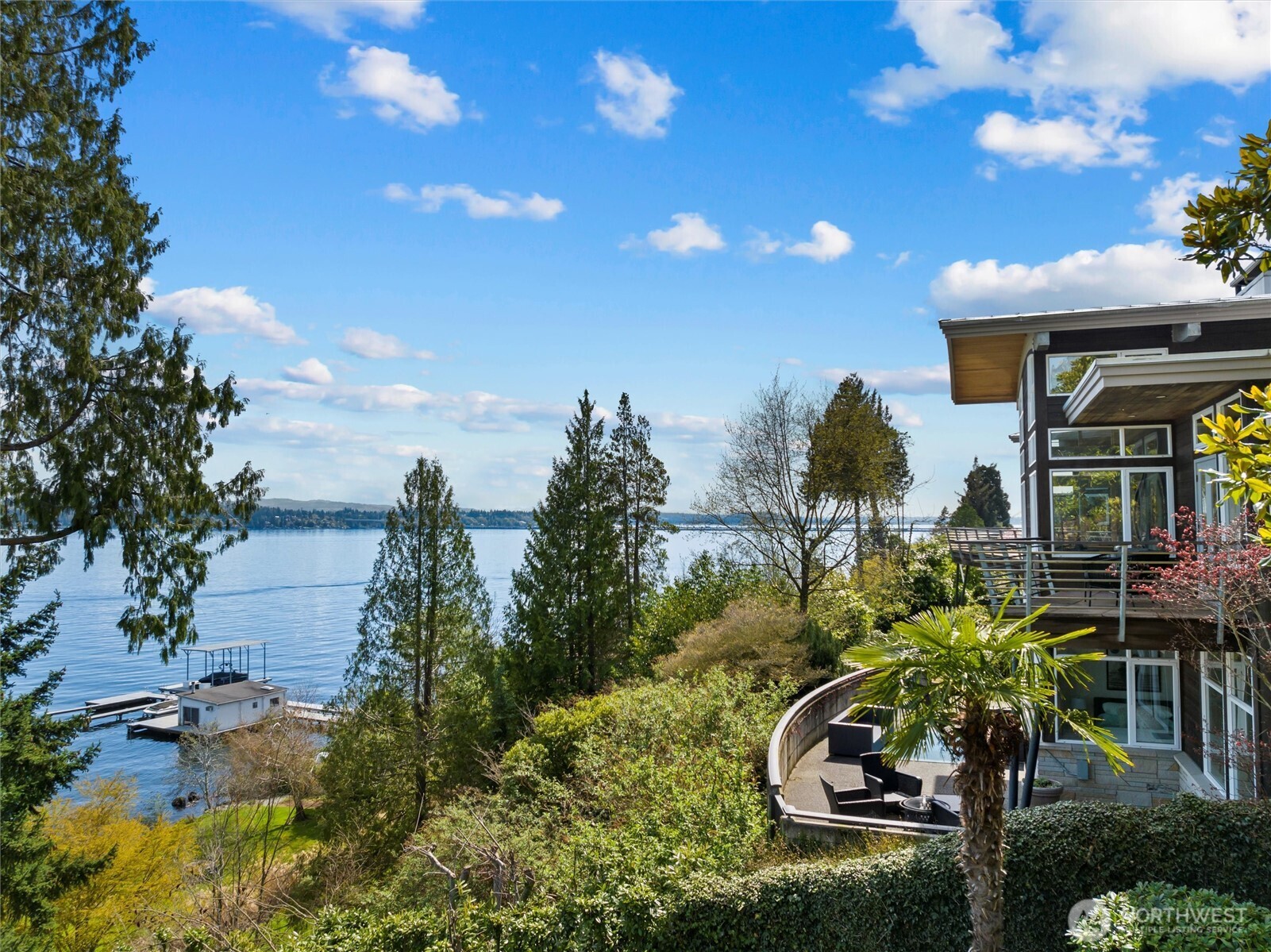 4502 55th Avenue NE, Seattle, WA 98105-3837