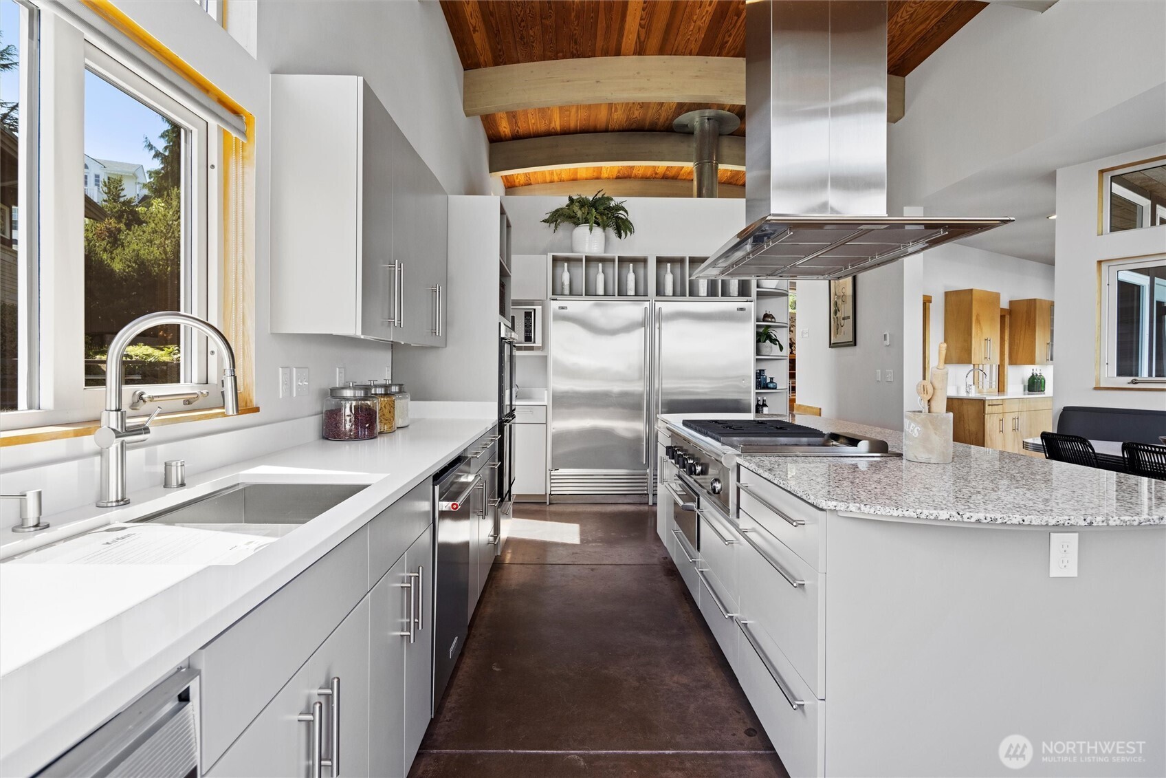 4502 55th Avenue NE, Seattle, WA 98105-3837