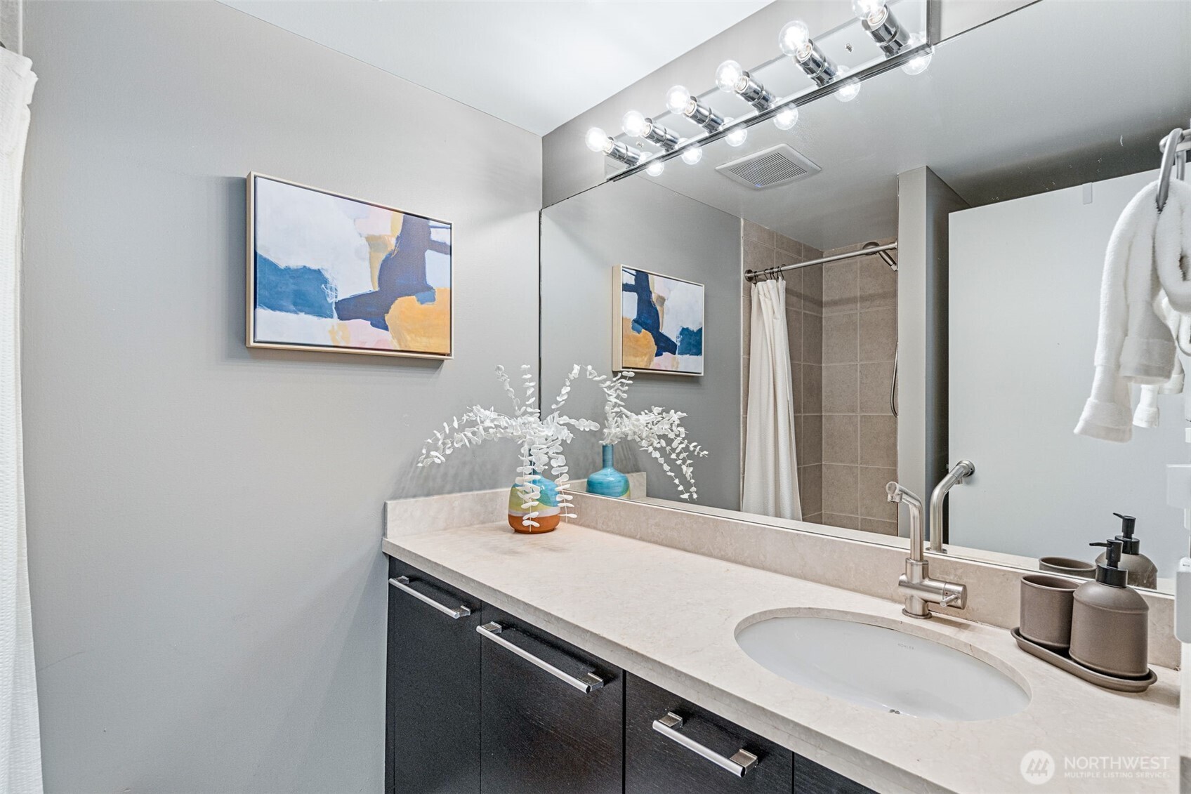 1120 8th Avenue #904, Seattle, WA 98101