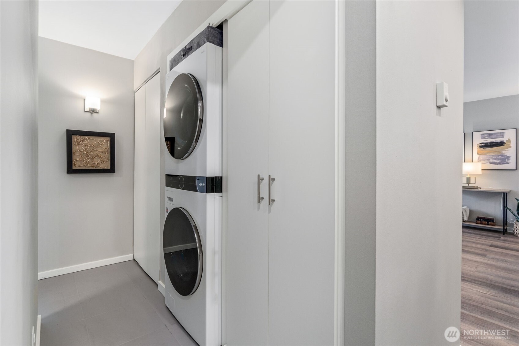 1120 8th Avenue #904, Seattle, WA 98101