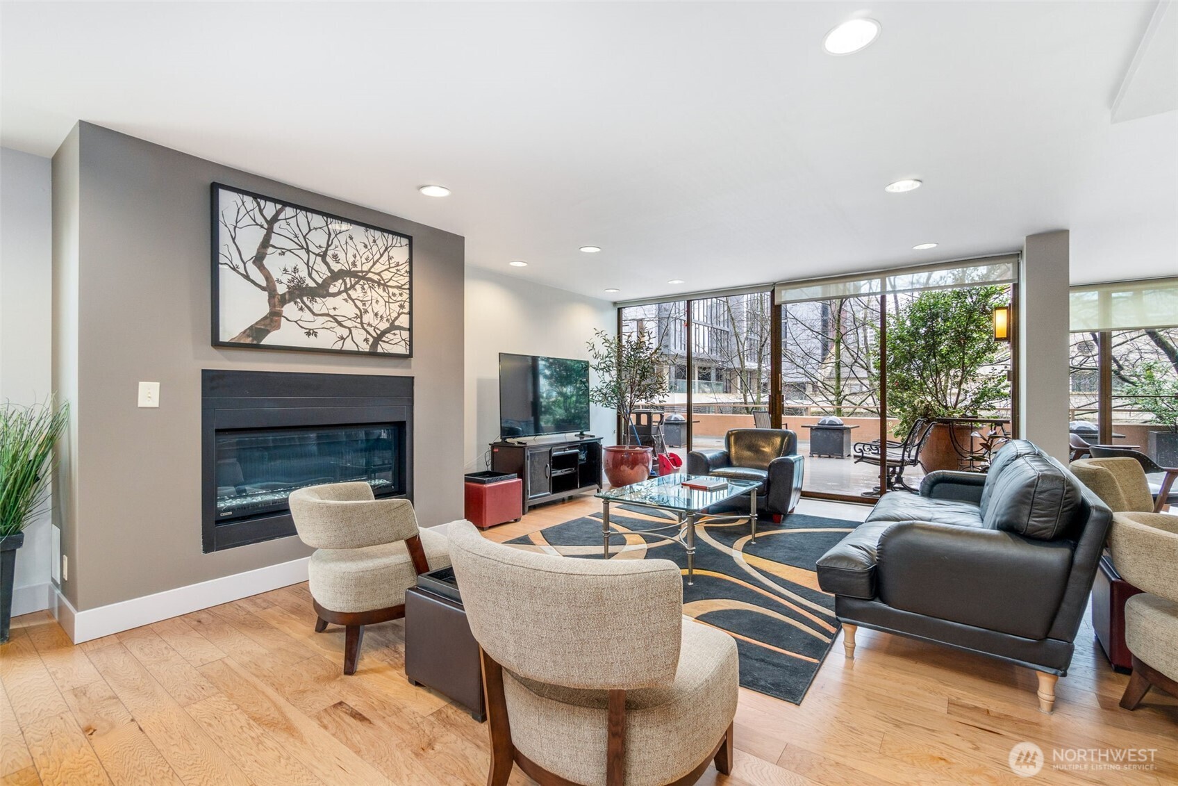 1120 8th Avenue #904, Seattle, WA 98101