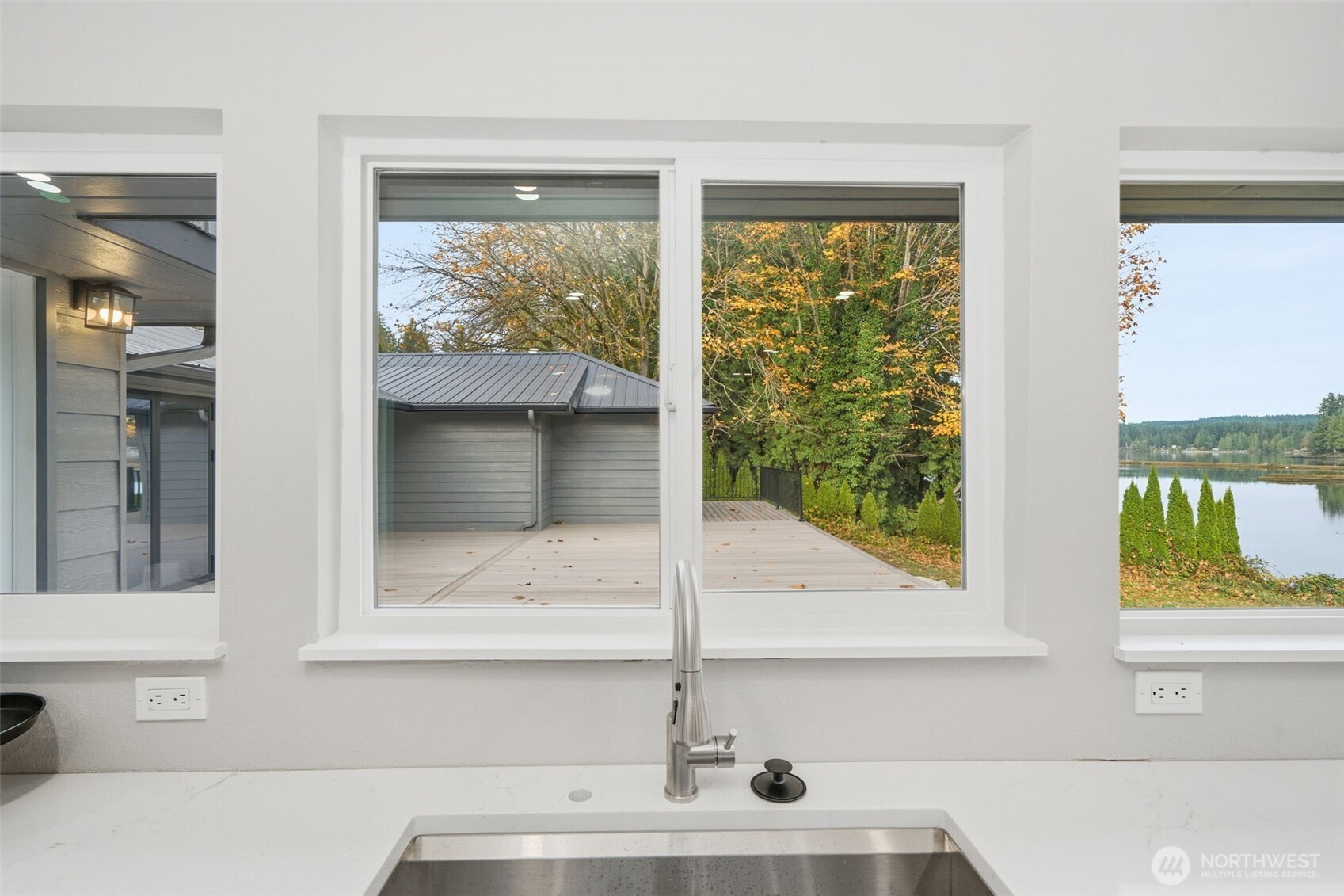 27582 State Highway 104 NE, Kingston, WA 98346