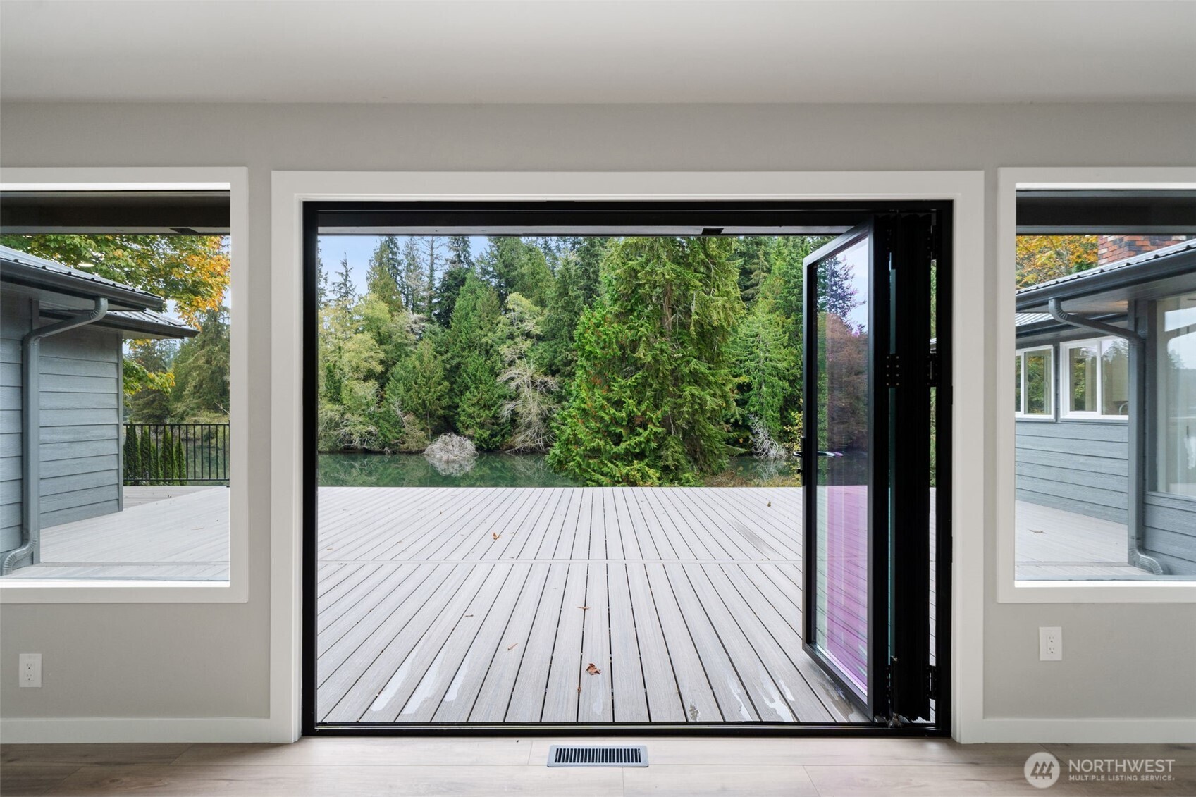 27582 State Highway 104 NE, Kingston, WA 98346