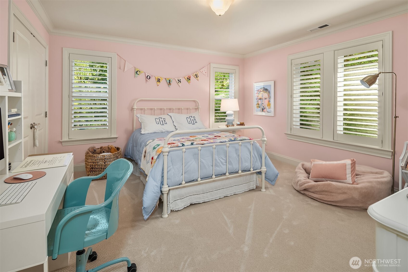 13364 Bridgestone Court NE, Bainbridge Island, WA 98110