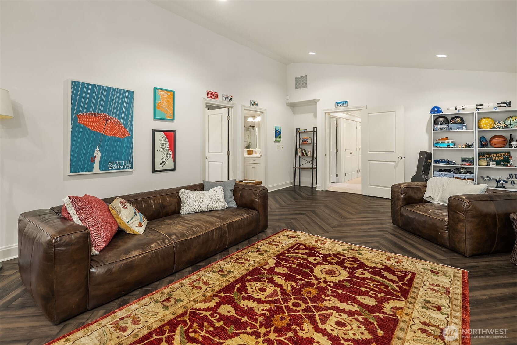 13364 Bridgestone Court NE, Bainbridge Island, WA 98110