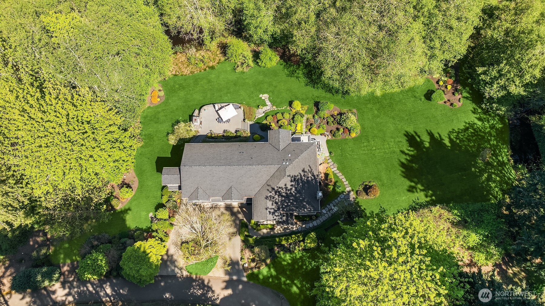 13364 Bridgestone Court NE, Bainbridge Island, WA 98110