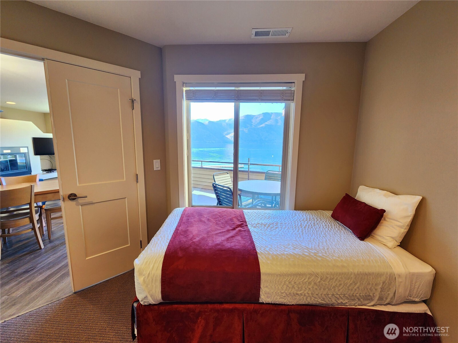1 Lakeside 717-P , Manson, WA 98831
