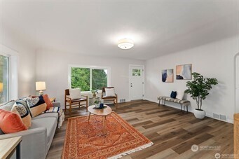 866 NW Karkainen Lane , Poulsbo, WA 98370