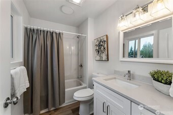 866 NW Karkainen Lane , Poulsbo, WA 98370