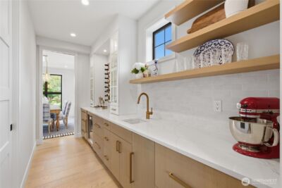 8216 23rd Avenue NE, Seattle, WA 98115 - Photo 12