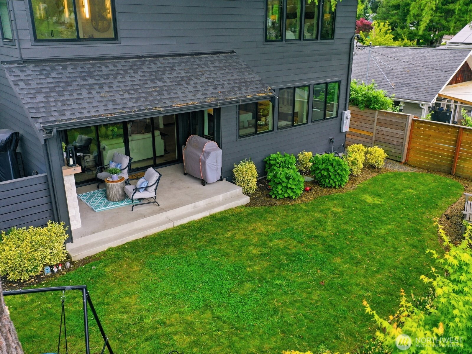 8216 23rd Avenue NE, Seattle, WA 98115