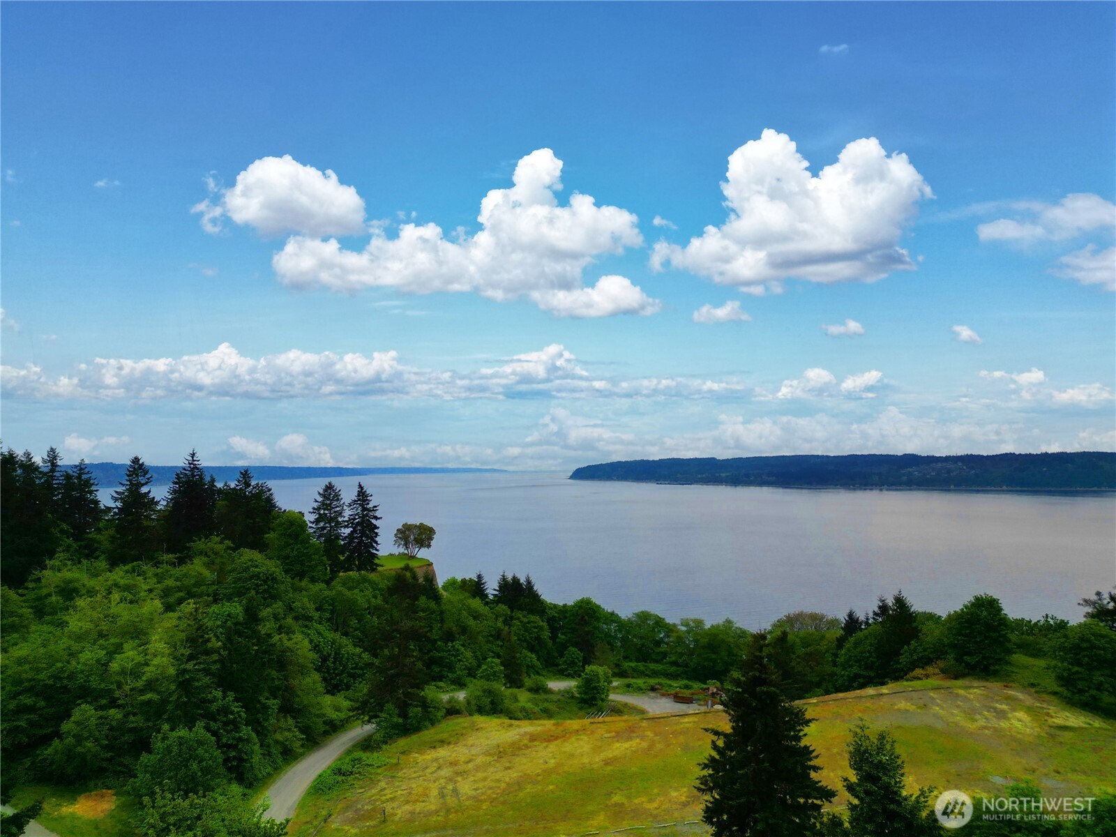 17 B Whidbey Island Drive , Hat Island, WA 98206