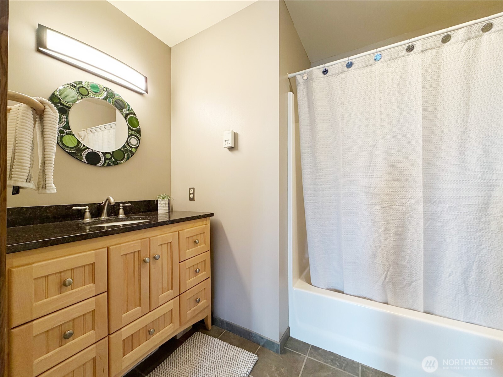 17 B Whidbey Island Drive , Hat Island, WA 98206