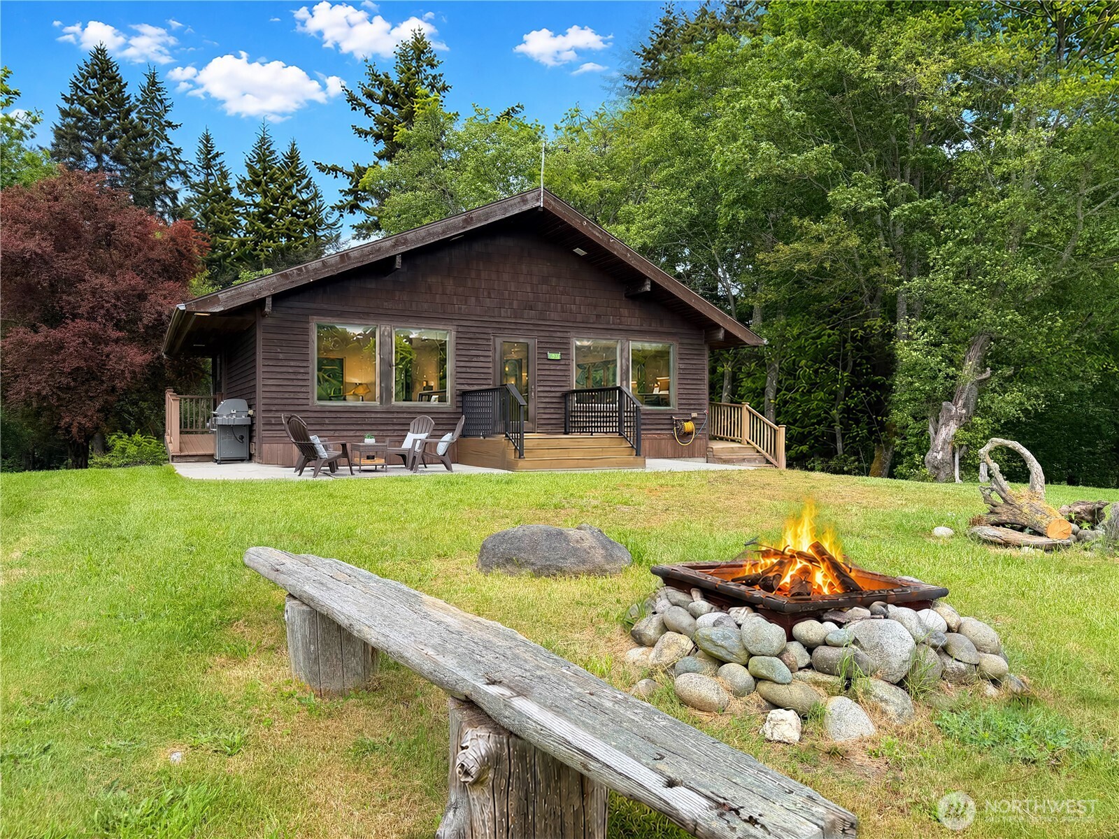 17 B Whidbey Island Drive , Hat Island, WA 98206