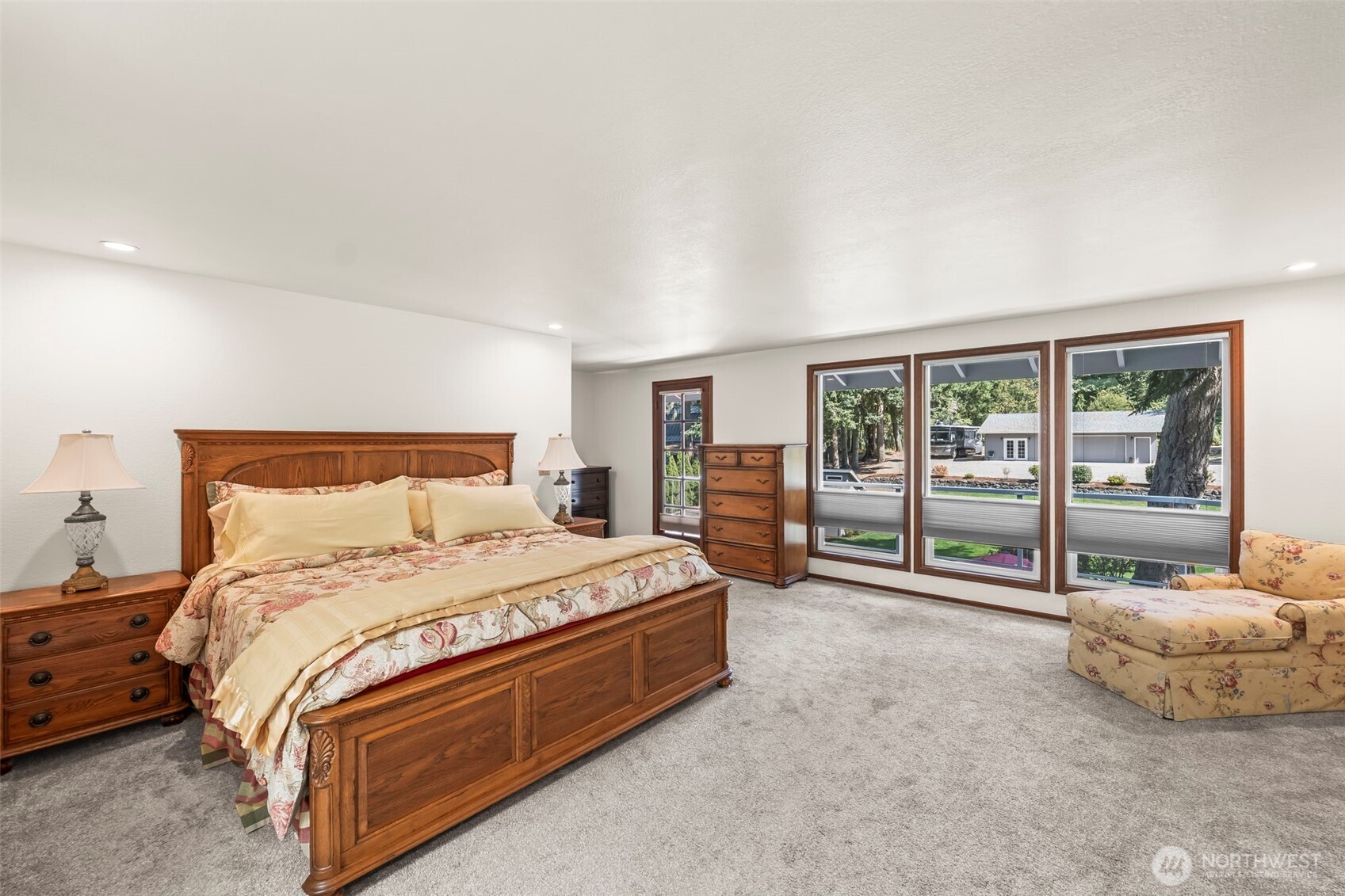 407 Point Fosdick Drive NW, Gig Harbor, WA 98335
