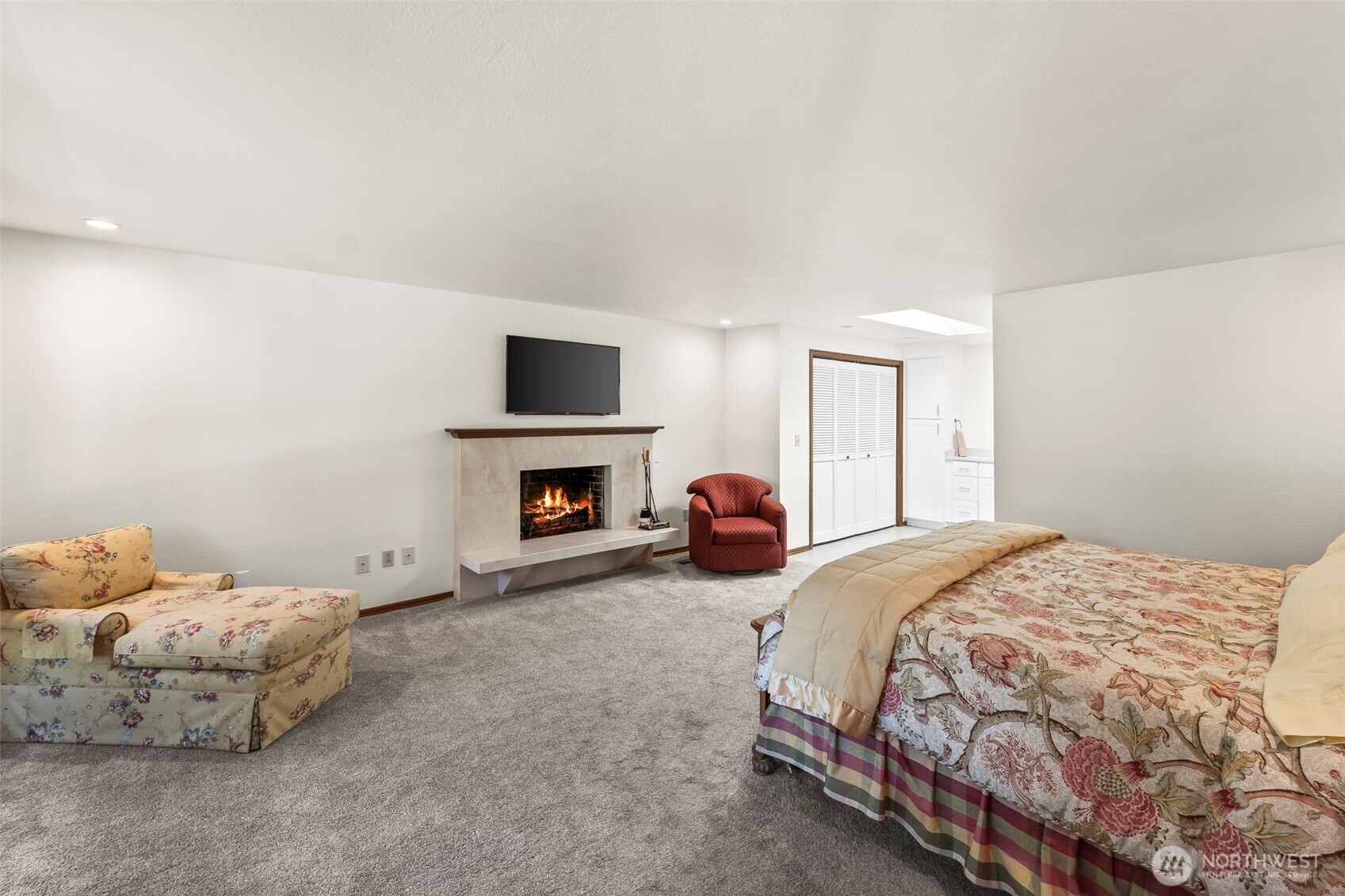 407 Point Fosdick Drive NW, Gig Harbor, WA 98335