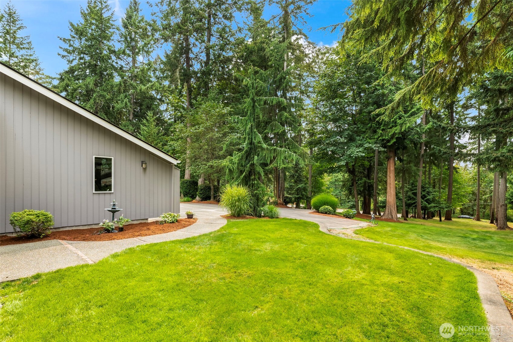 407 Point Fosdick Drive NW, Gig Harbor, WA 98335